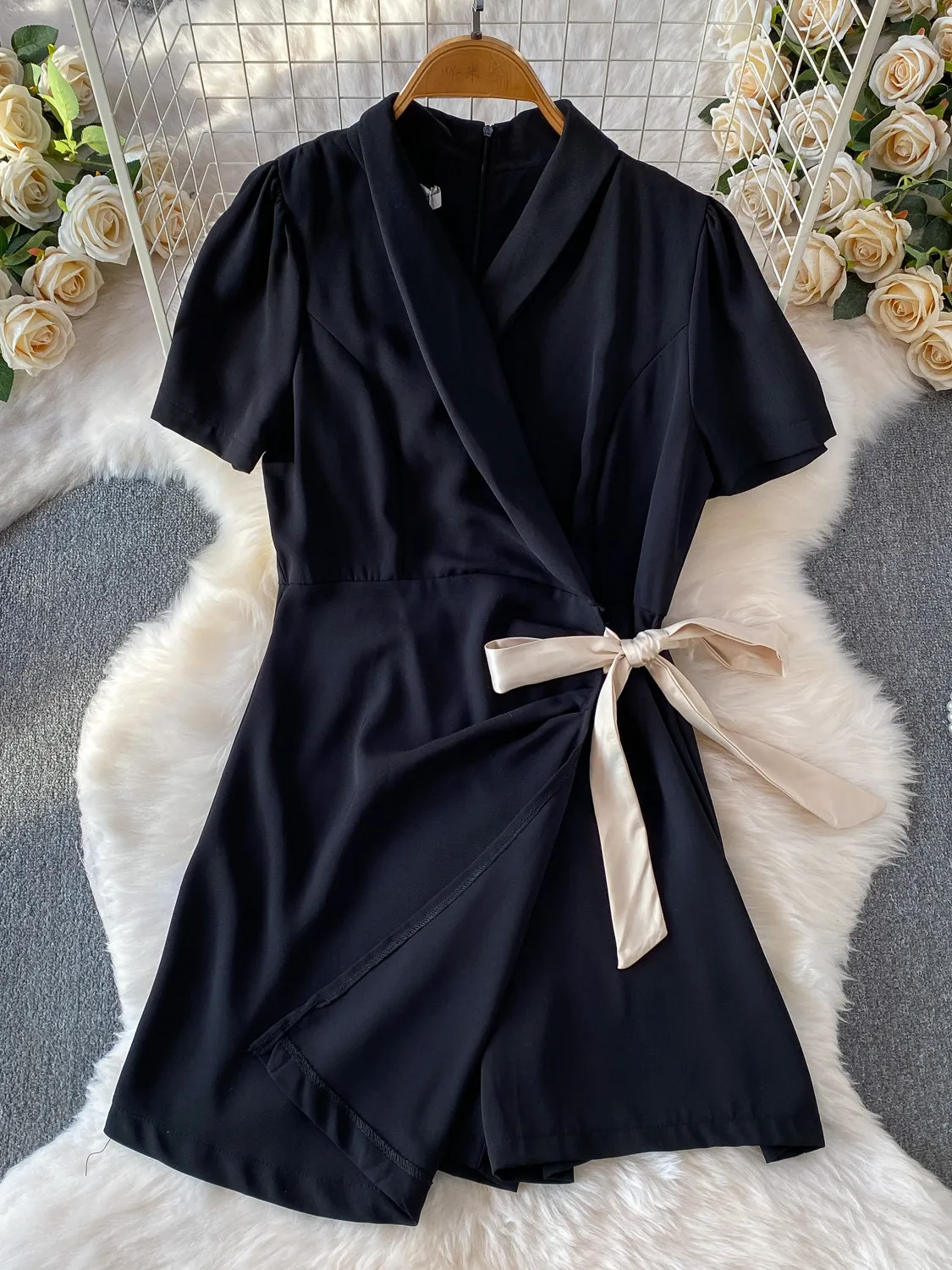Women Black V-Neck Jumpsuit Y2k Gyaru Short Sleeve Playsuit Vintage Fashion Casual Elegant Korean Style Romper for Women Summer