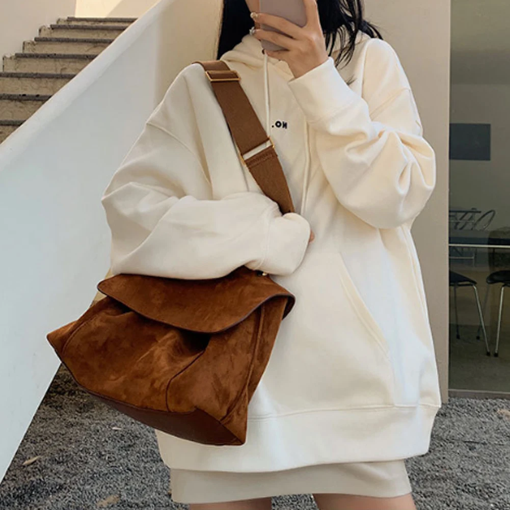 

Women Retro Shoulder Bag Large Capacity Vintage Crossbody Bag Solid Color Daily Shoulder Purse Female Dating Bag