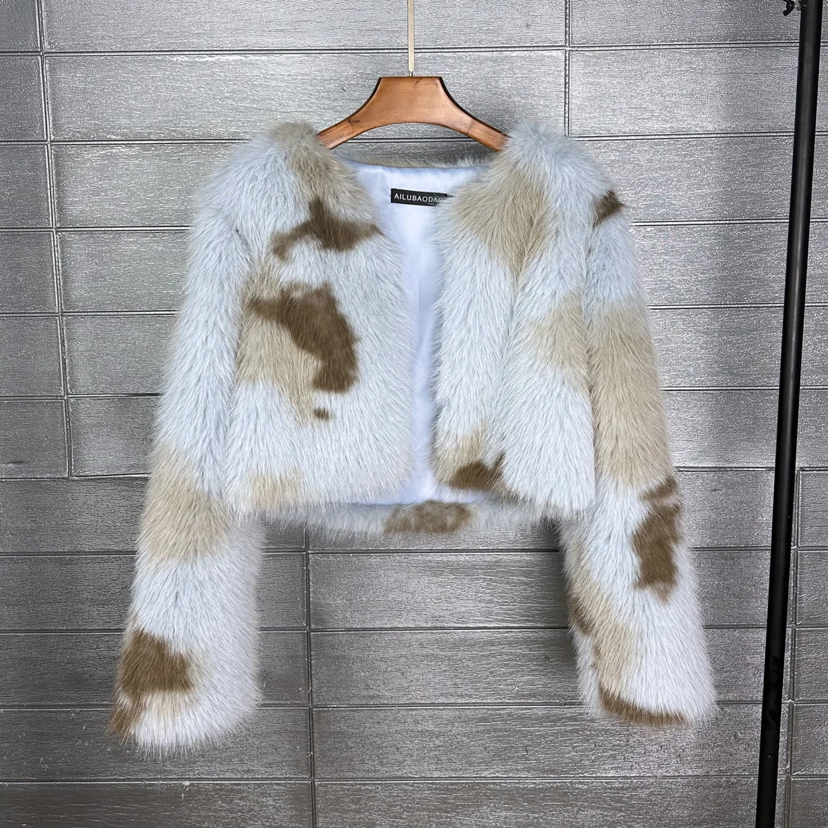 

Модная женская укороченная шуба из искусственного меха норки с V-образным вырезом и длинными рукавами, элегантный стиль