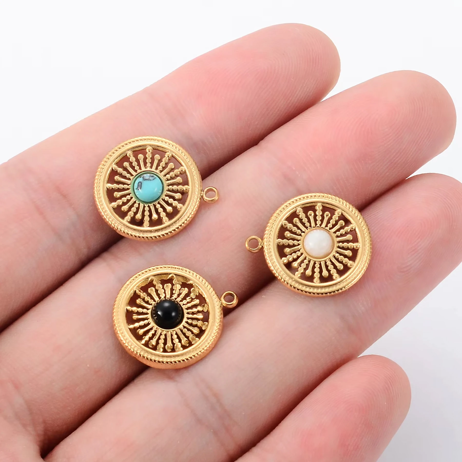 

10pcs/lot Wholesale Bohemia Round Flower Pendant DIY Earring Necklace Stainless Steel Golden Making Supplies Accessory