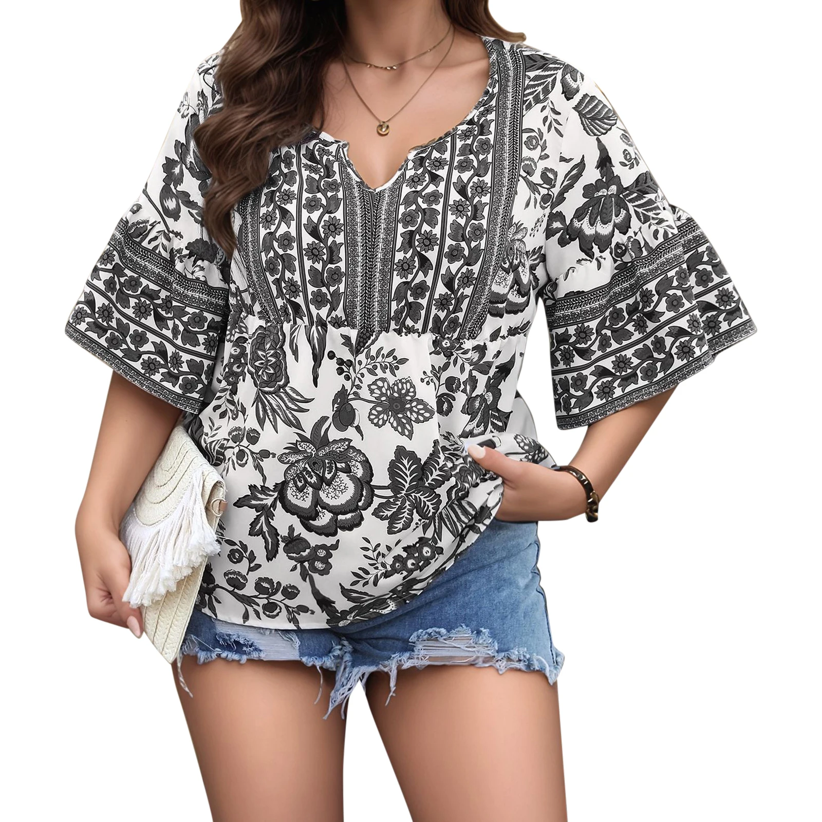 

2025 Summer Women's Plus Size Tops Sexy Ladies 3/4 Bell Sleeve V Neck Floral Print Loose Tops Tunic Shirts