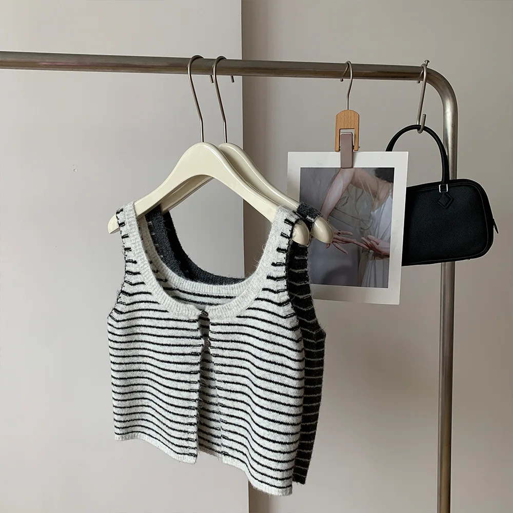 الكورية نمط مخطط محبوك سترة المرأة 2025 الخريف المألوف U الرقبة زرين أكمام ملابس خارجية سترة الإناث تانك القمم #3