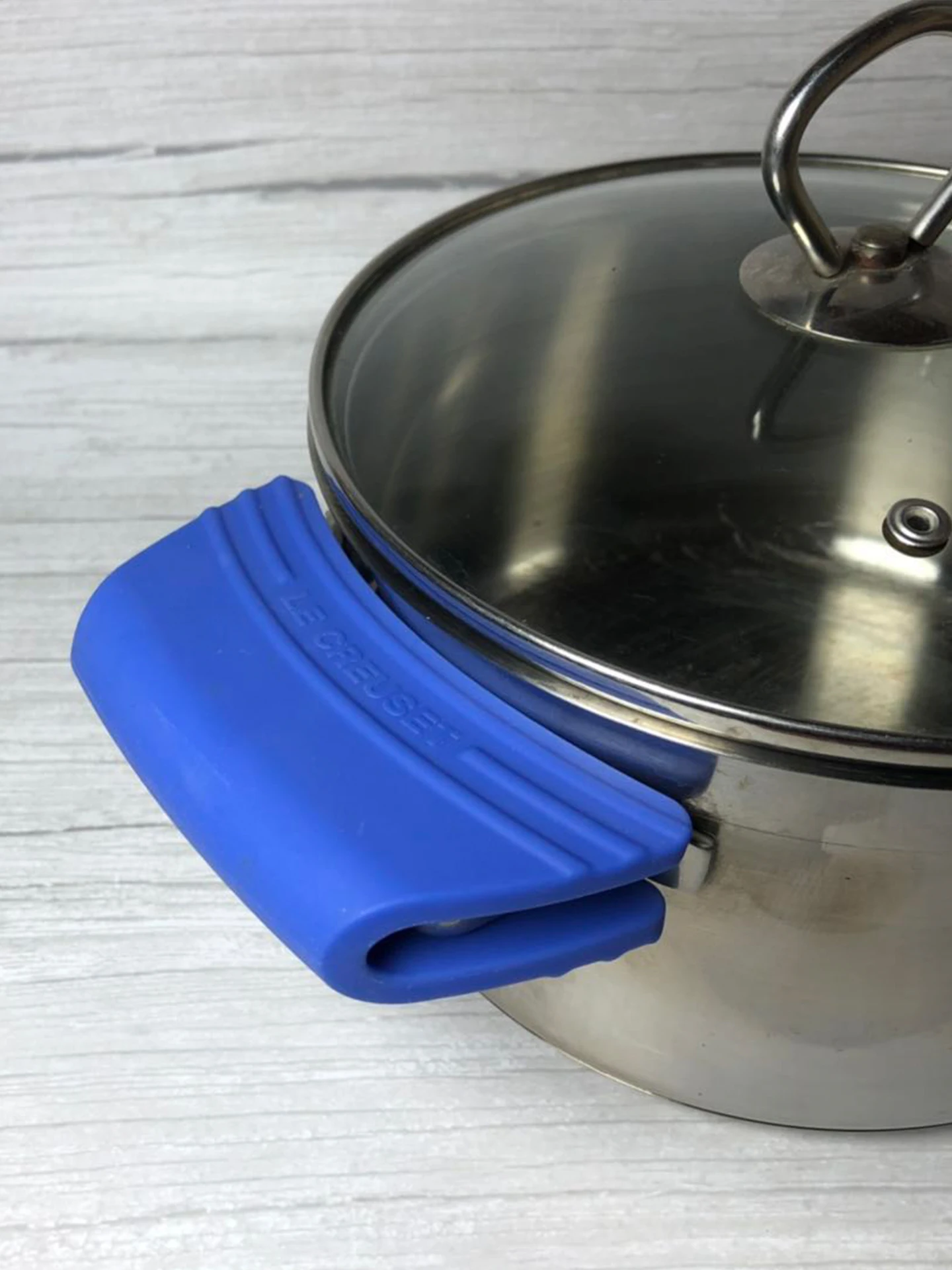 

Le Creuset Cool Color Silicone Handle Covers Heat Resistant Anti-Scalding Ear Covers Enamel Pot Insulation High Temperature R...