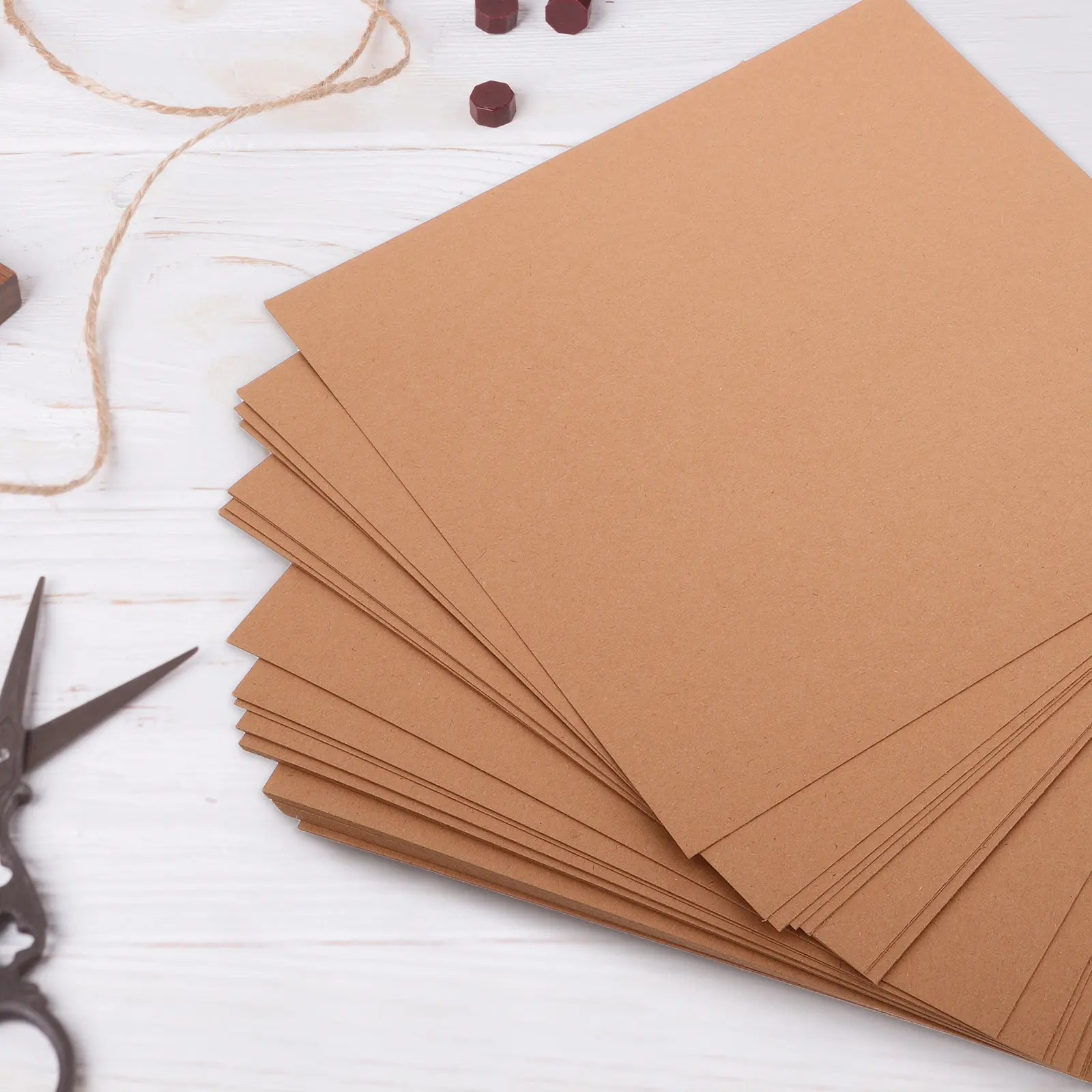 

50Pcs Art Paper Double Sided Thick Kraft Sheets Ideal for Kindergarten Drawing Painting DIY Craft Art Paper