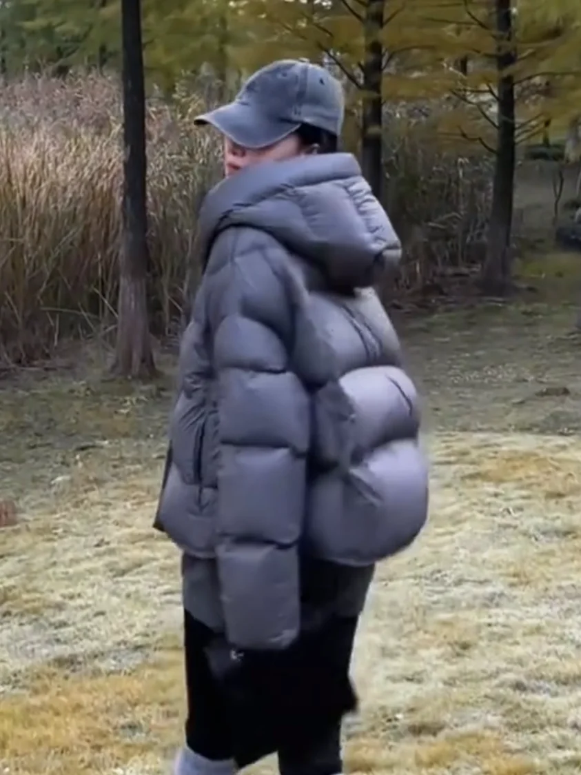 

Soft Short White Duck down Puffer Jacket Women's Winter Clothes New Loose Bread Style Outerwear Trendy Hat Integrated Thickened