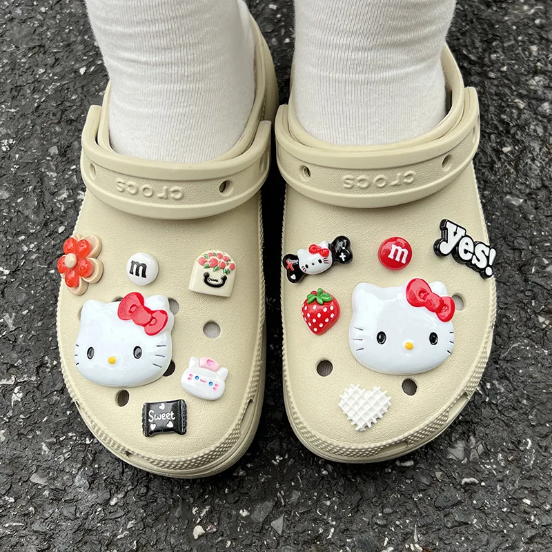 12pcs New Sanrio Shoes Accessories Cartoon Kawaii Hello Kitty Hole Shoes Buckle Set Strawberry Flower Diy Decoration Removable