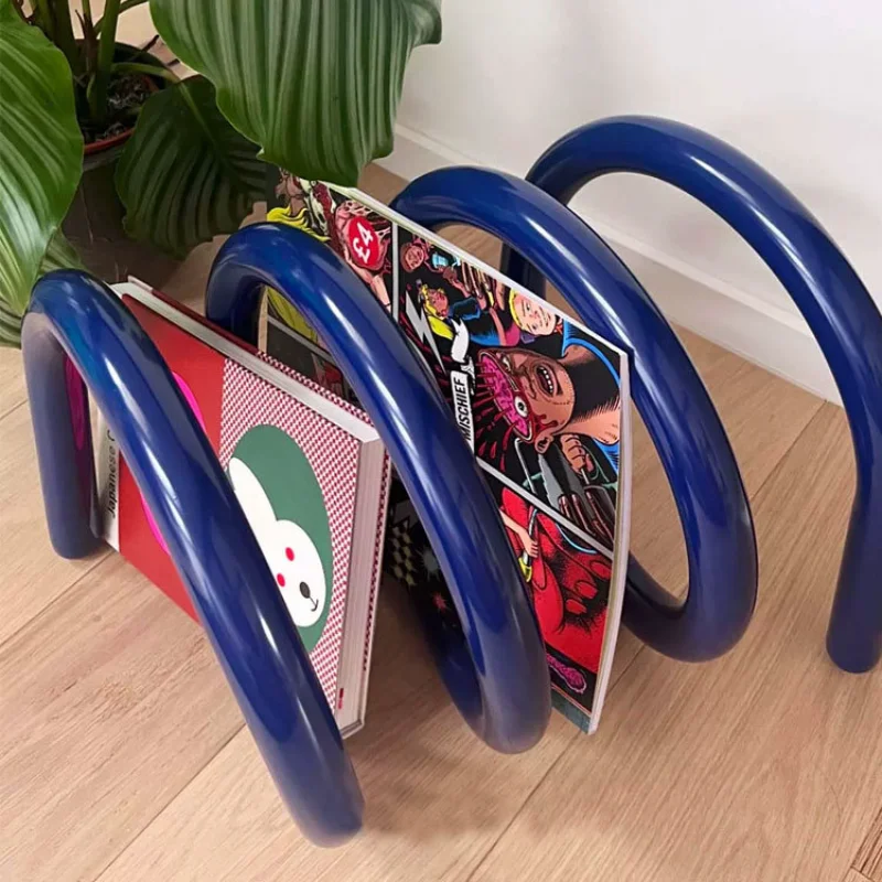 

Modern Creative Home Accessories Dopamine Furniture Spiral Bookshelf Metal Magazine Rack Model Room Hotel Decoration