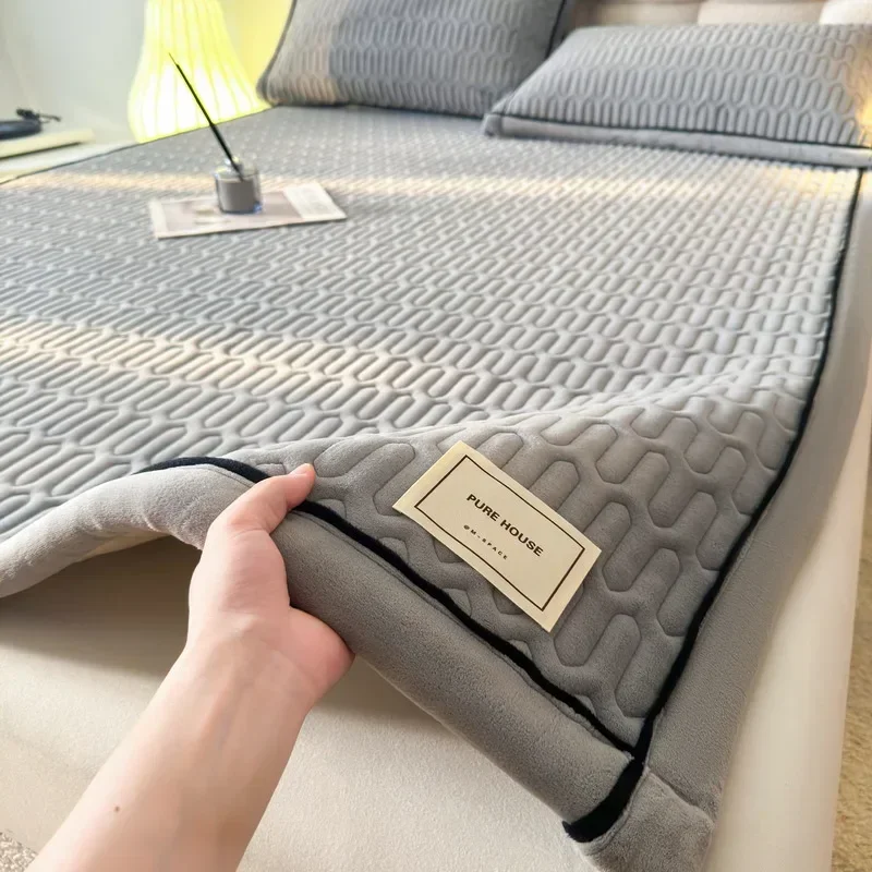 

2024 new class A winter thickened milk fleece mattress cushion quilt mattress dormitory bed single tatami bed cover