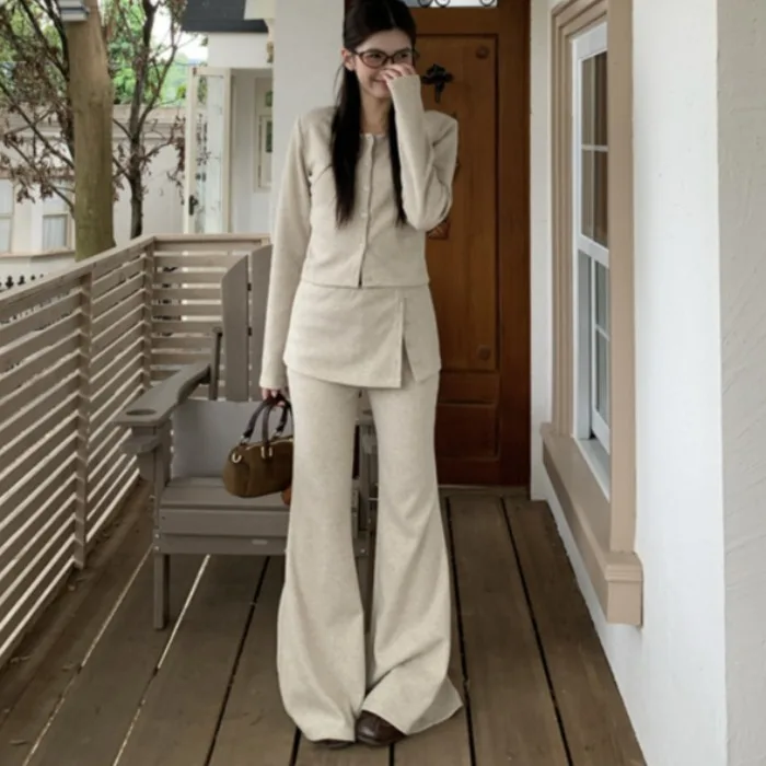 

Korean Chic Design Short Sleeve Long Pants Two-Piece Set Women's Fashion Casual Outfit Elegant Personality Winter Ensemble