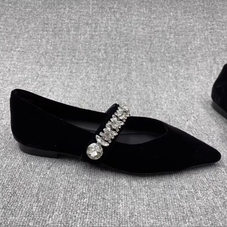 2025 Spring New Fashionable Velvet Pointed Shallow Mouth Water Diamond Mary Jane Shoes Large Size Flat Casual Women's Shoes view 2