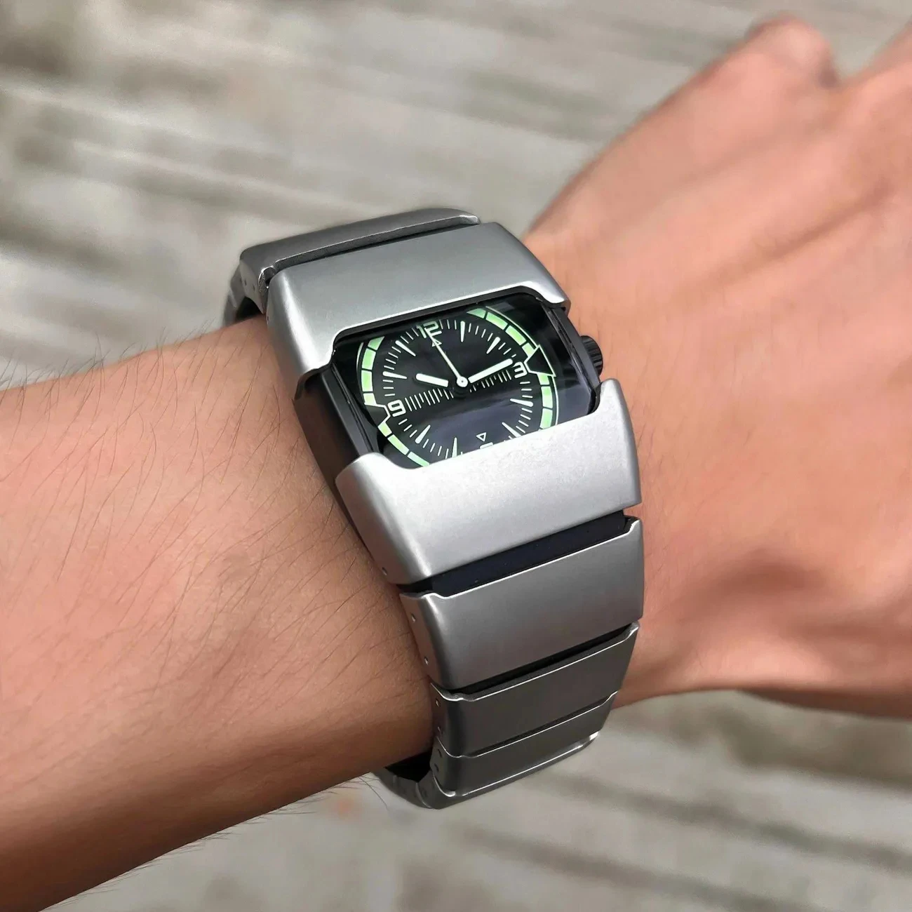 BENLYDESIGN L700 ساعات معدنية Unieke ساعات كلاسيكية مستقبلية لـ heren Punkstijl Mode Elektronisch Trendy Stijlvol Y2K