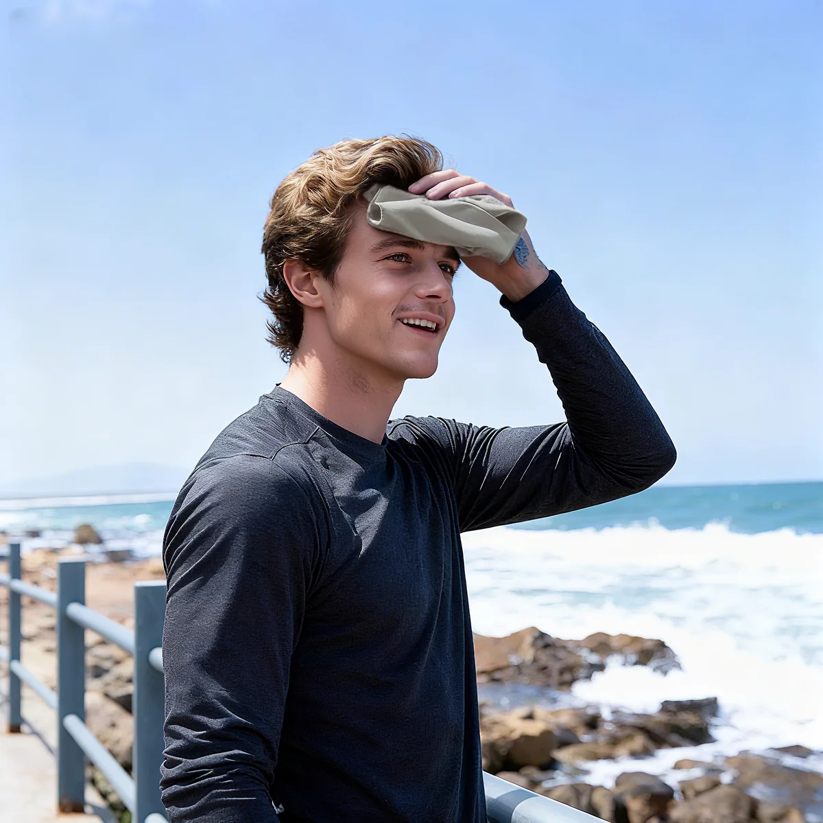 منشفة من الألياف الدقيقة سريعة الجفاف ومدمجة للغاية وخفيفة الوزن مقاس 38 × 38 سم مثالية للسفر والصالة الرياضية والتخييم مناسبة لرحلة الشاطئ ومنشفة جيب للاستحمام #2