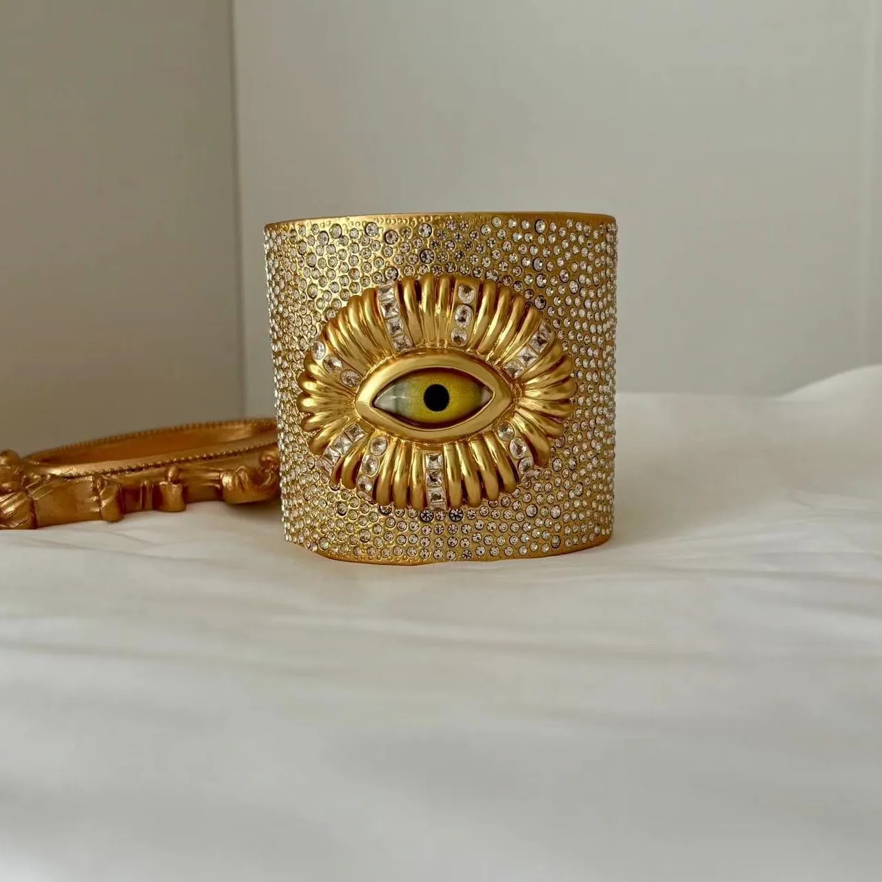 

Eye Bangle