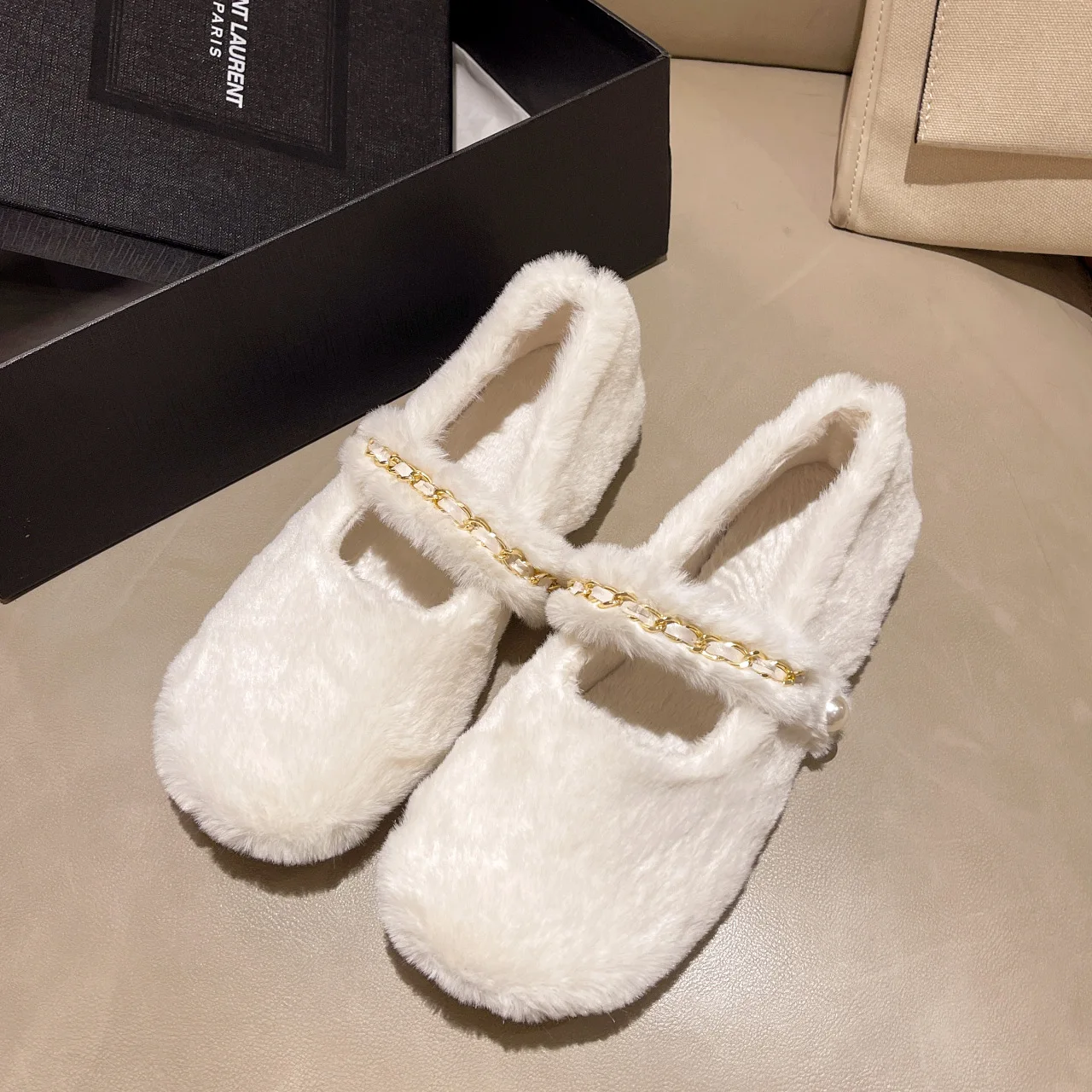 2023 Winter Flat Bottom Non-slip Fur Shoes Outside Wear Warm Cotton Shoes Leisure Soft Shallow Mouth Big Size Shoes for Women