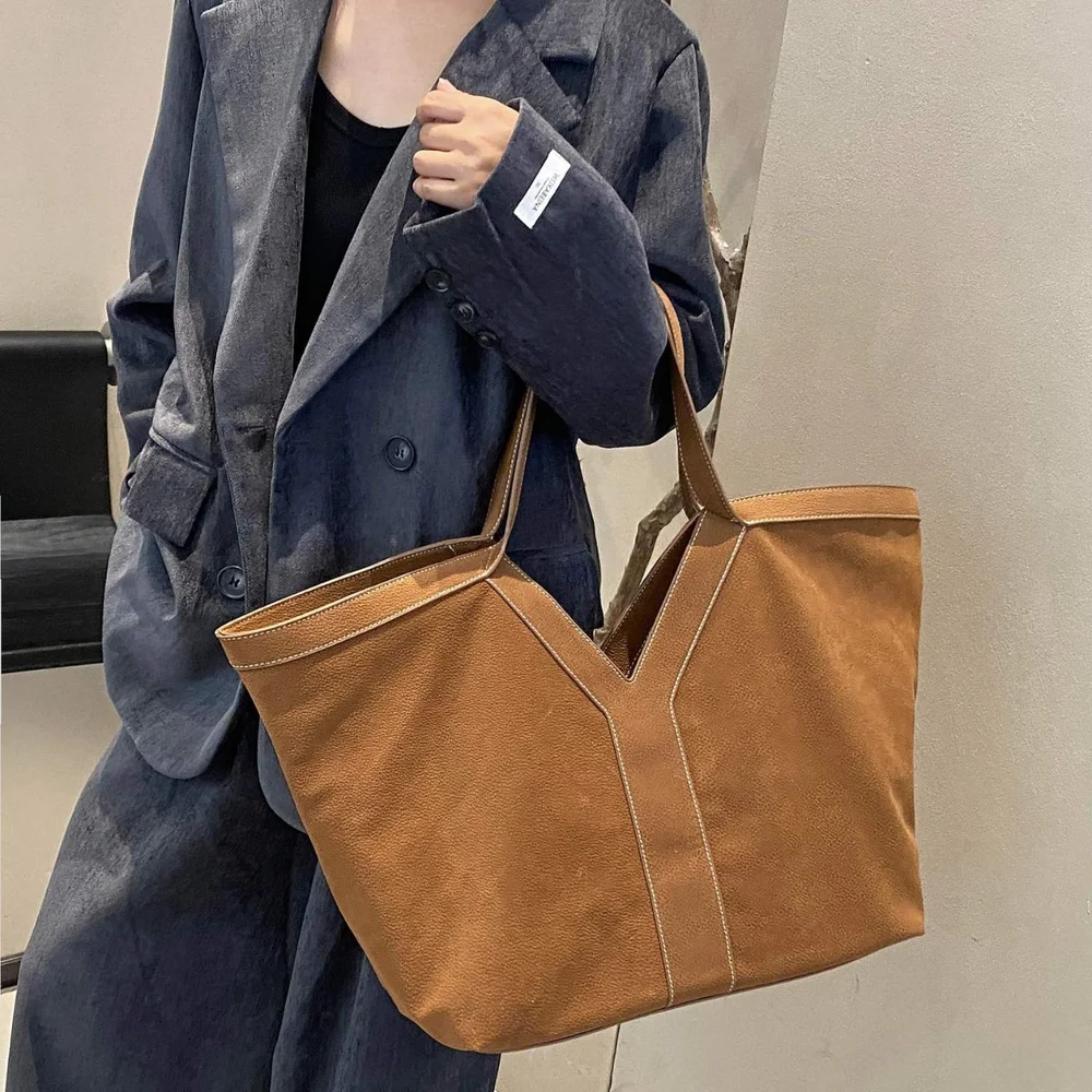 sac-fourre-tout-en-daim-givre-de-grande-capacite-sac-a-bandouliere-a-la-mode-pour-les-deplacements-sac-a-main-haut-de-gamme-et-polyvalent-nouvelle-collection-2025