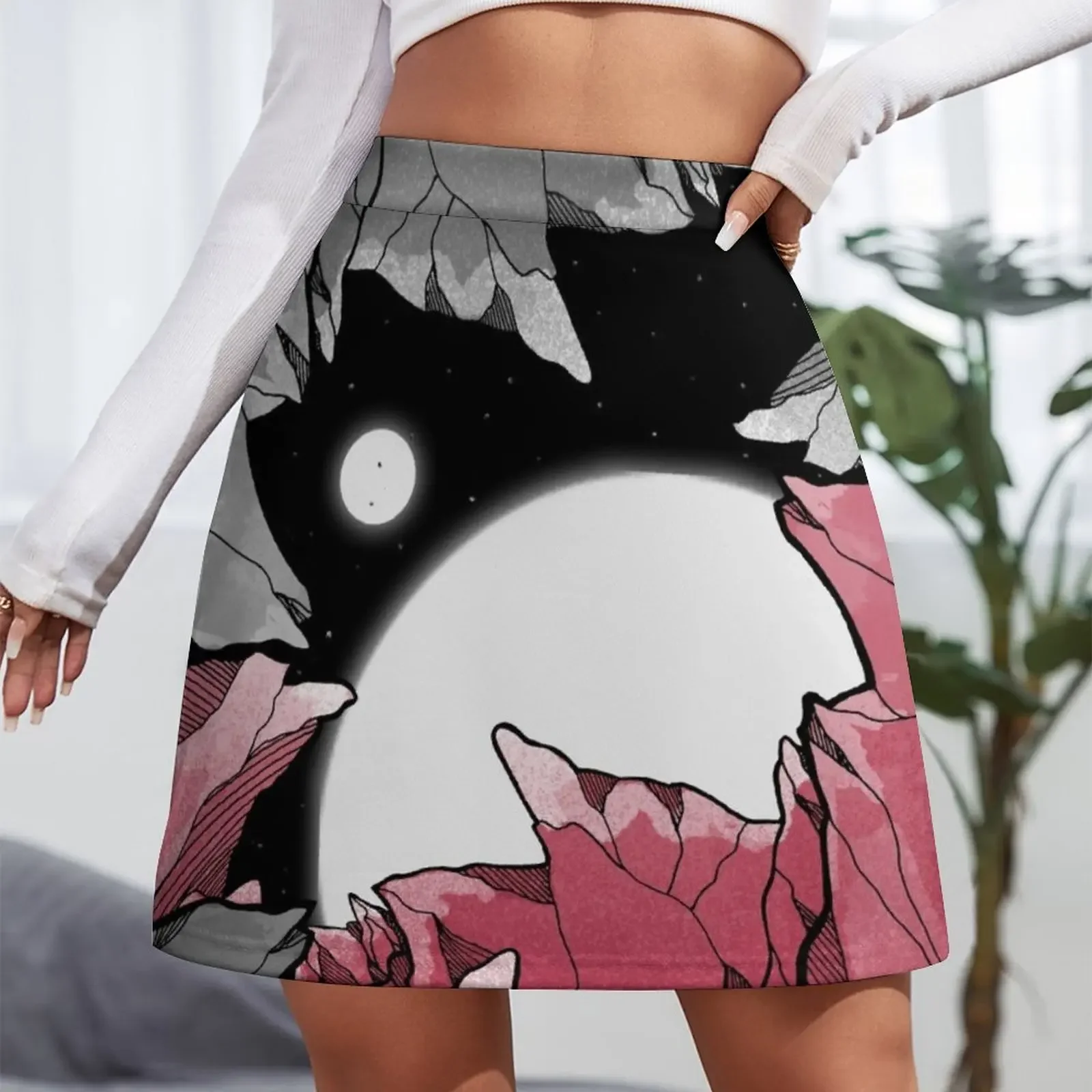 The sharp peaks Mini Skirt Woman clothing new in external clothes Miniskirt woman