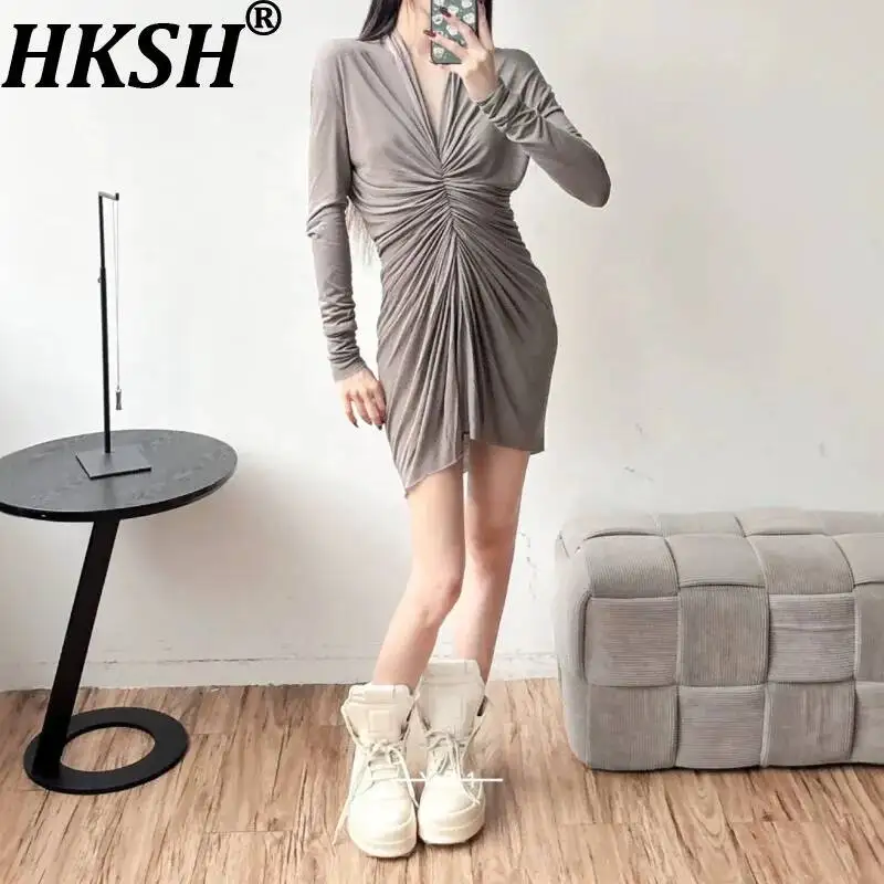 

HKSH Women Short Dress Solid Color Pleated V-neck Long Sleeve Slim Fit Elegant High-end Casual Ins Dresses Spring Summer HK23252