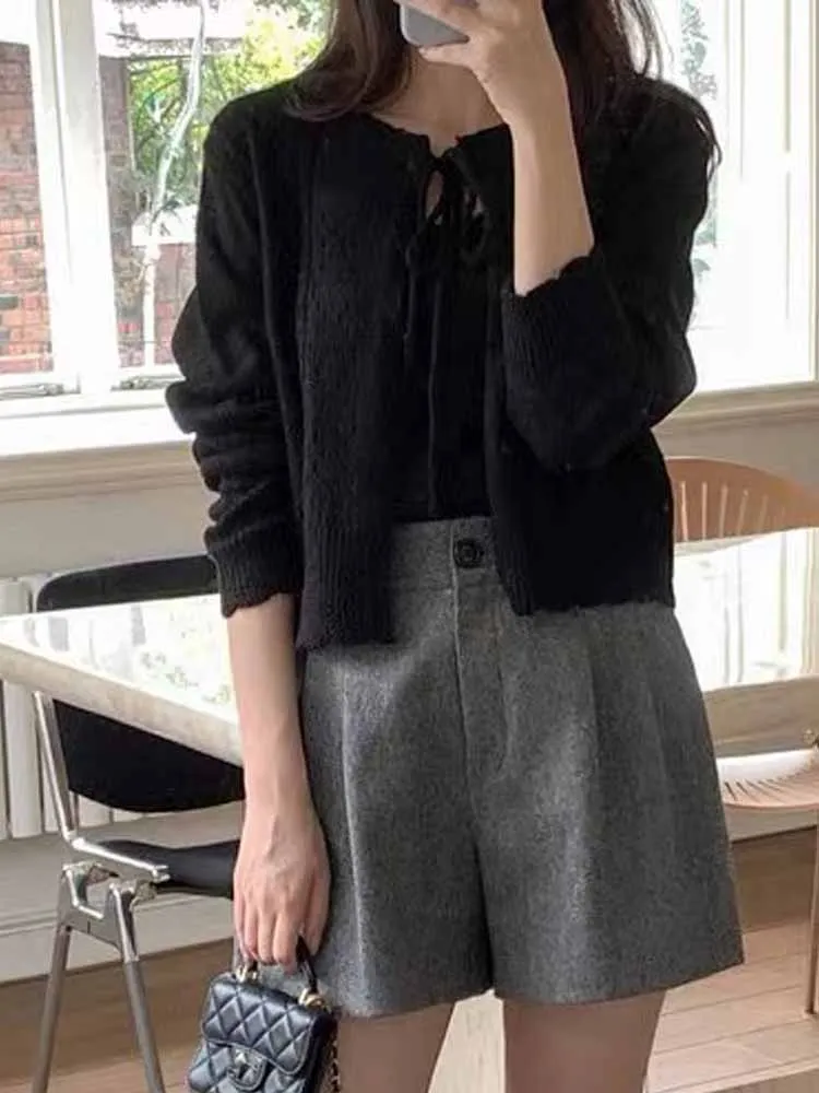 Dames Vest Trui 2023 Nieuwe Vintage Veelzijdig Ontwerp Knoop Dunne Bloem Gebreide Top Koreaanse Sle Pendelen Faion