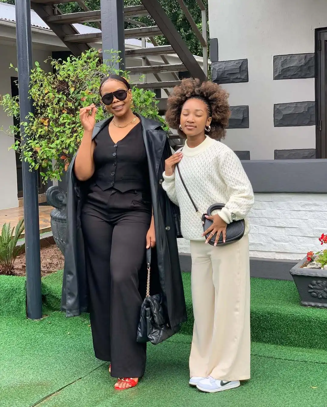 صيف جديد الأعمال القطن الكتان مجموعة المرأة موضة الخامس الرقبة سترة دون أكمام تدلى واسعة الساقين عادية 2 قطعة مجموعات الزي الأسود #6