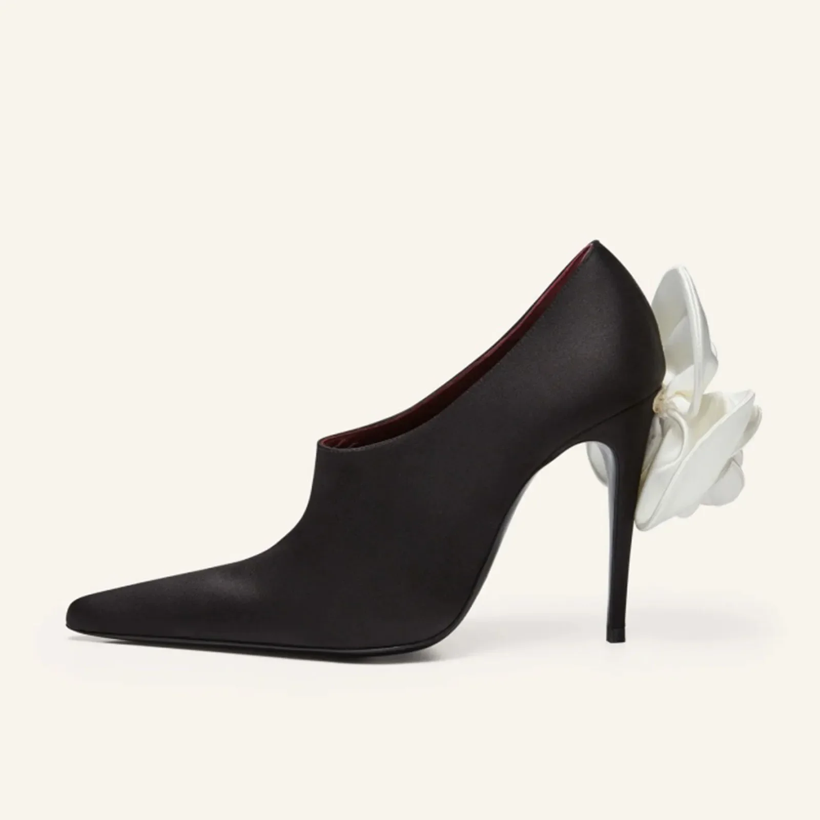 2025 الربيع أشار تو سوبر عالية الكعب زهرة حذاء من الجلد مختلط الألوان خنجر سحب على الساتان الأحذية الحديثة #1