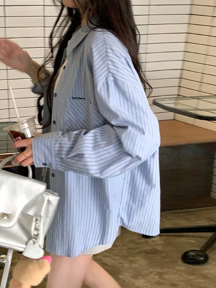 

Loose Blue Striped Women's irt Spring 2026 New Design Embroidered Casual Long Sve Top Korean Sle Commute Faion