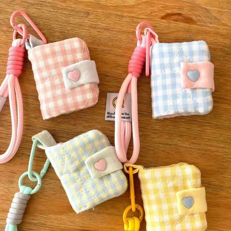 2-Inch Photo Album with Keychain Plaid Fabric ID Photo Holder Cute Bag Charm for Backpack Portable Photo Storage Book for Girls