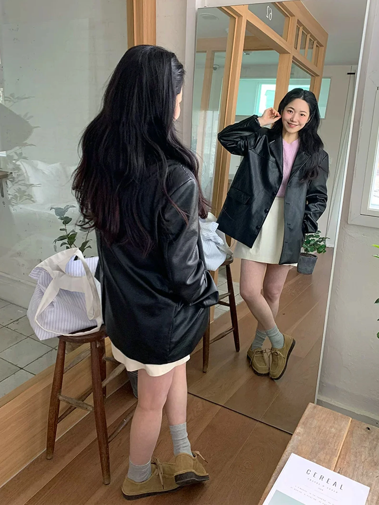 Black PU Leather Jacket Women's Fall 2026 New Style Small Size Suit Jacket Top Loose Fit Long Sleeve Medium Length