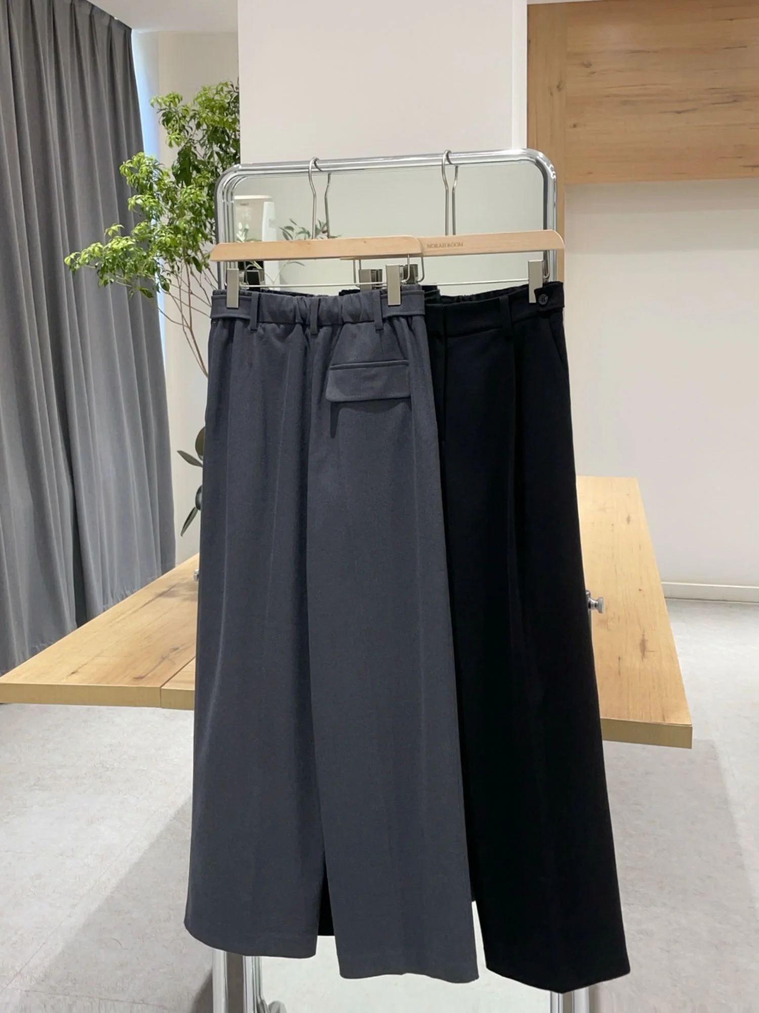 กางเกงสูททรงตรงเอวสูง Noxula Authentic รุ่น Fall 2025 จีบยาวคลุมเท้า ใช้งานได้หลากหลาย สไตล์เกาหลี ผ้าโพลีเอสเตอร์...