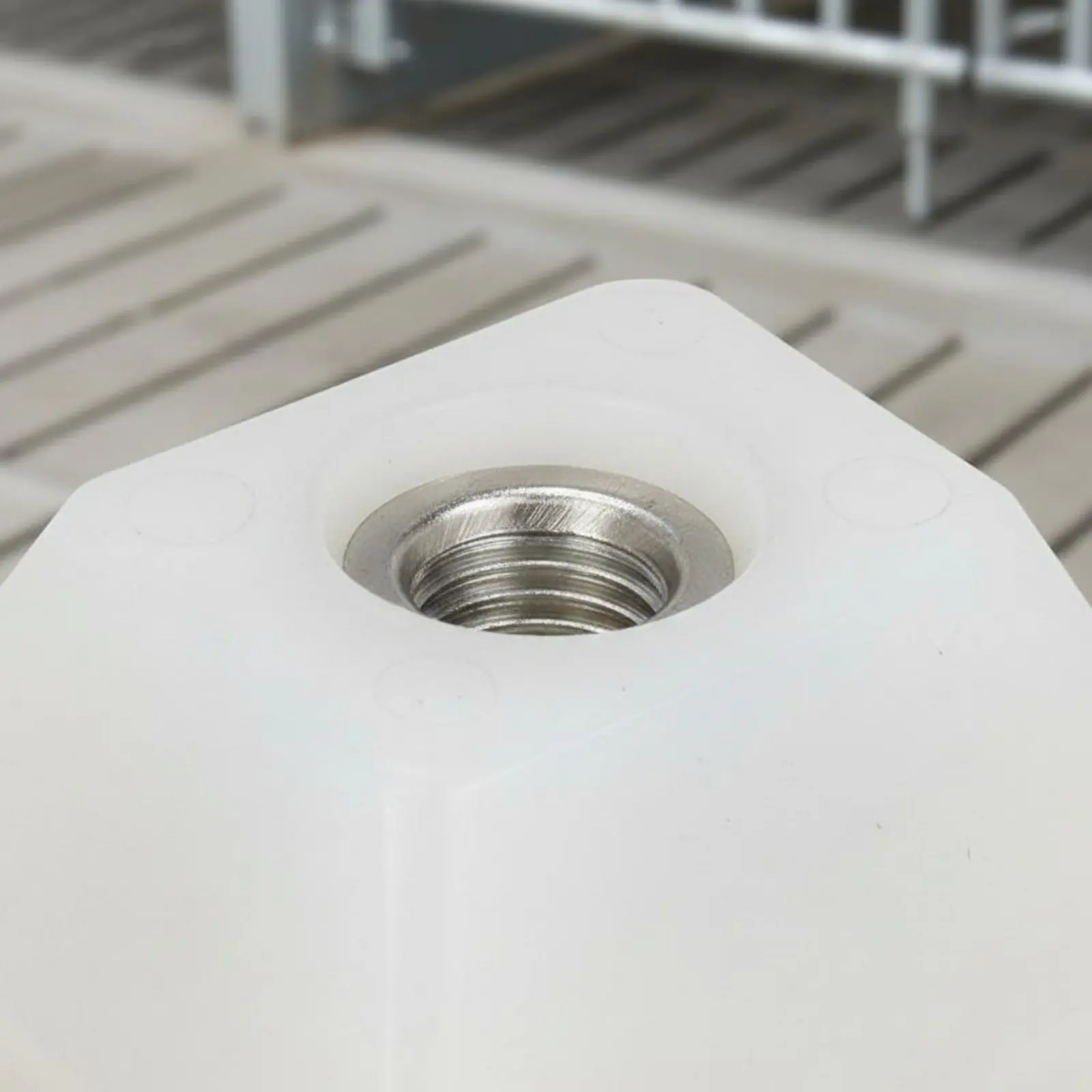 

Nylon Mounting Fastening Block High Toughness Slatted Floor Connector Livestock Floor Fastener Reusable Flooring Hardware