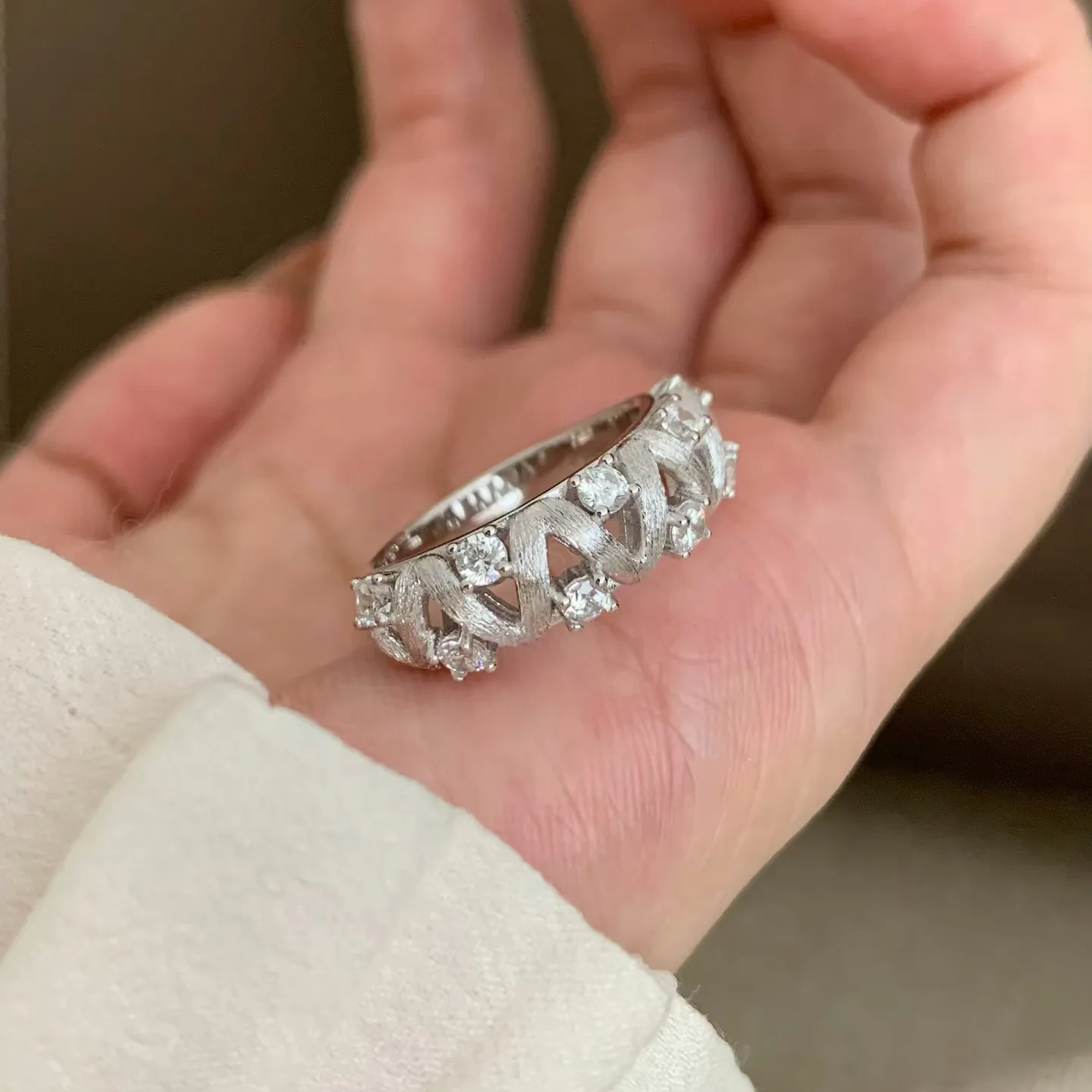 Light luxury temperament wind wave lace silver ring women's high-end smart brushed embroidery ball open ring