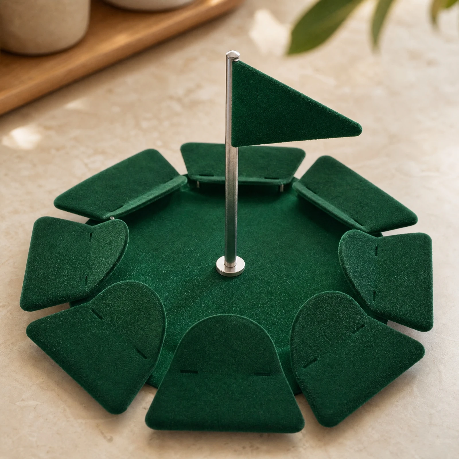 Green Flocked Golf Putting Practice Tray High Quality Circular Golf Putting Tray with Raised Perimeter Portable Compact