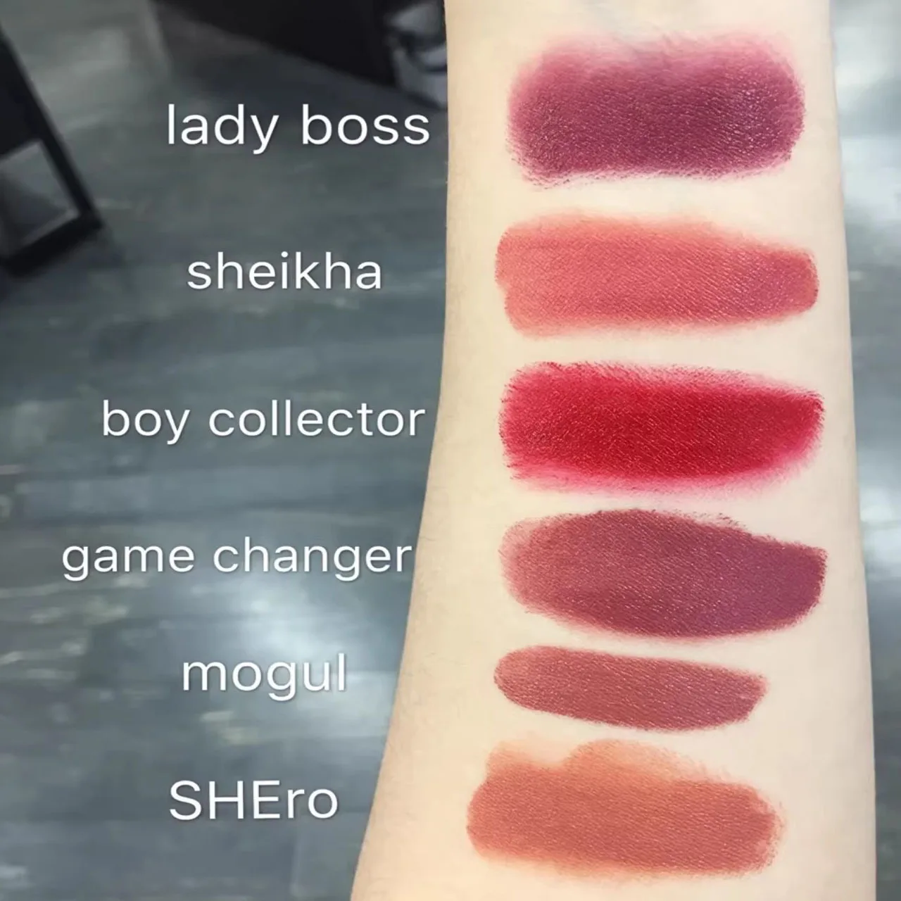Liquid Matte Lip Gloss Ultra-Comfort Transfer-Proof Huda Lipstick Lip Glaze Tint Makeup Cosmetic Lip Care Various Shades
