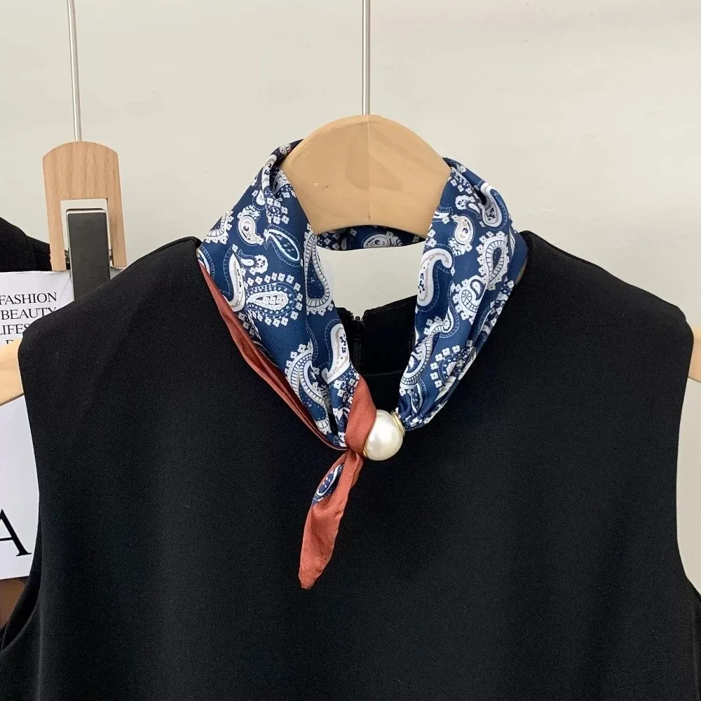 Hochwertiger Schicker Leichtgewichtiger Praktischer Magnetverschluss-Schal Polyester Bedrucktes Design Perlen-Dekoration Urlaubsschal – Detail 4