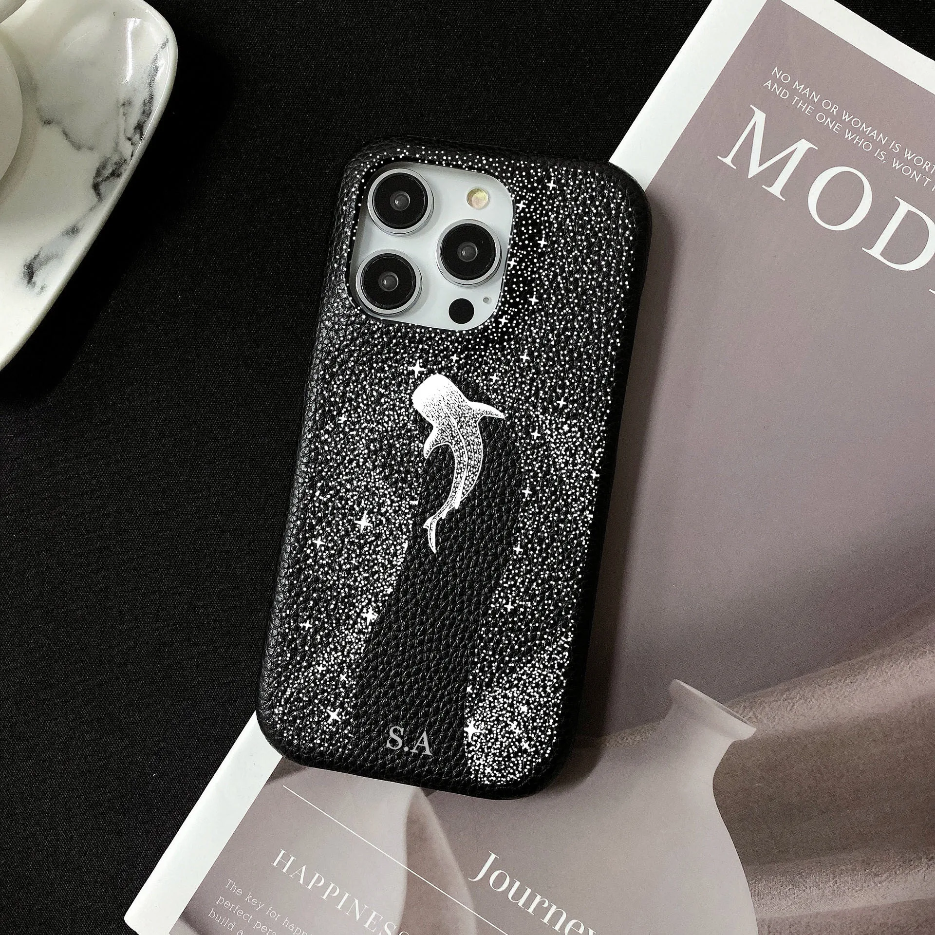 Personal isierte kunden spezifische Name Ledertasche für iPhone 16 15 14 13 12 11 Pro Max Initialen Buchstaben Kafr Saya Cover 13 14 15 Pro max