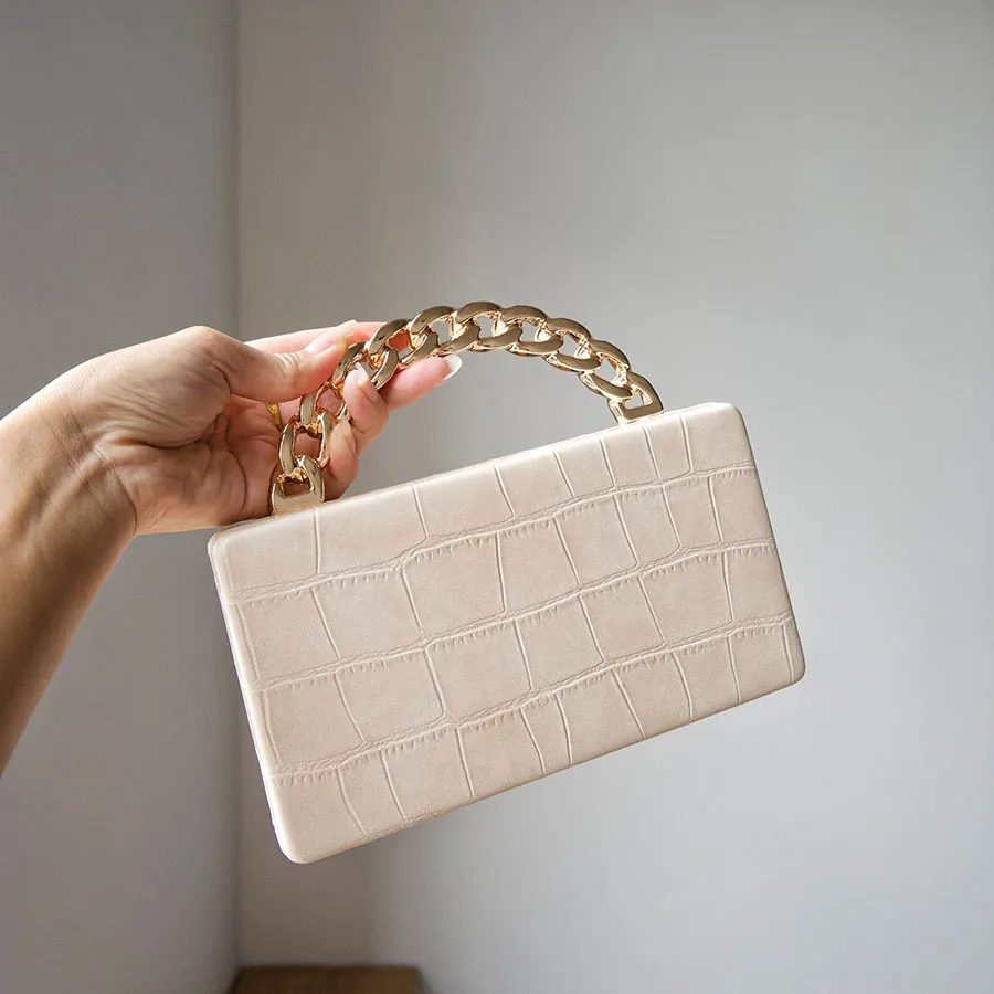 French exquisite and simple small square bag crocodile leather casual commuter metal handbag retro elegant messenger bag