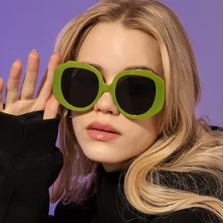 Retro Oversized Round Sunglasses Women Green Frame Decor Square Sun Glasses Vintage Men Shades Sunglass Female UV400 Protection