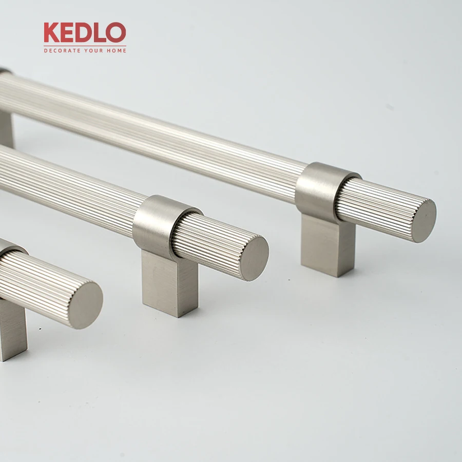 KEDLO, massiver Messinggriff, 14 mm Durchmesser, robust, für Schränke, Kühlschränke, gebürstetes Nickel, Möbelgriff, Türgriff, 500 mm. – Detail 16