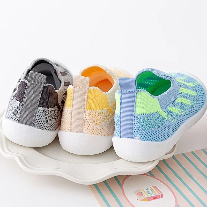 Baskets respirantes tissées à la mouche pour bébé garçon et fille, chaussures de sport décontractées pour enfant en bas âge de 0 à 3 ans, collection