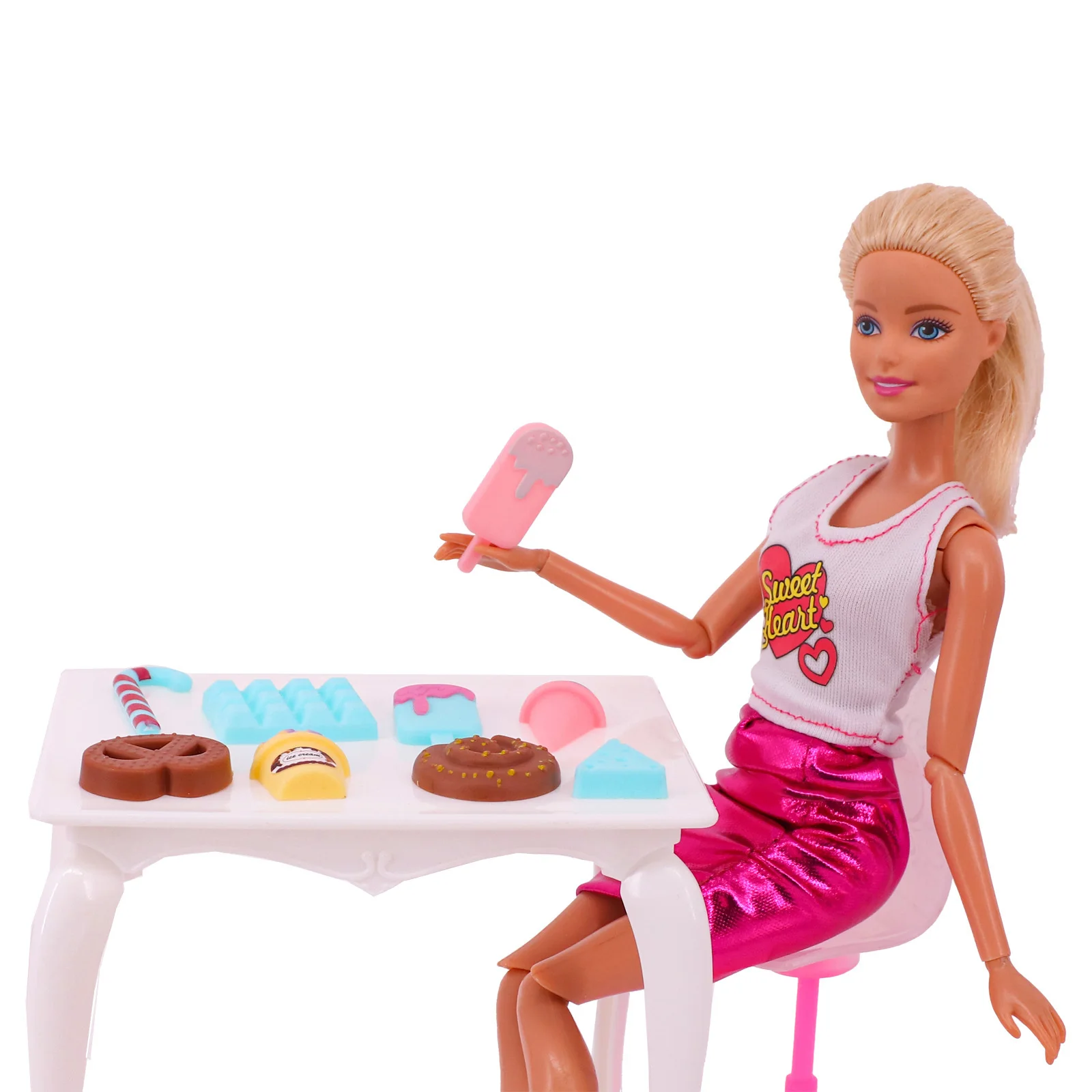 新しいベビードールハウスアクセサリー、様々な色とスタイル（ランダム数量） - 食玩セット、パン、ドリンク、ドーナツ、楽しいモデル