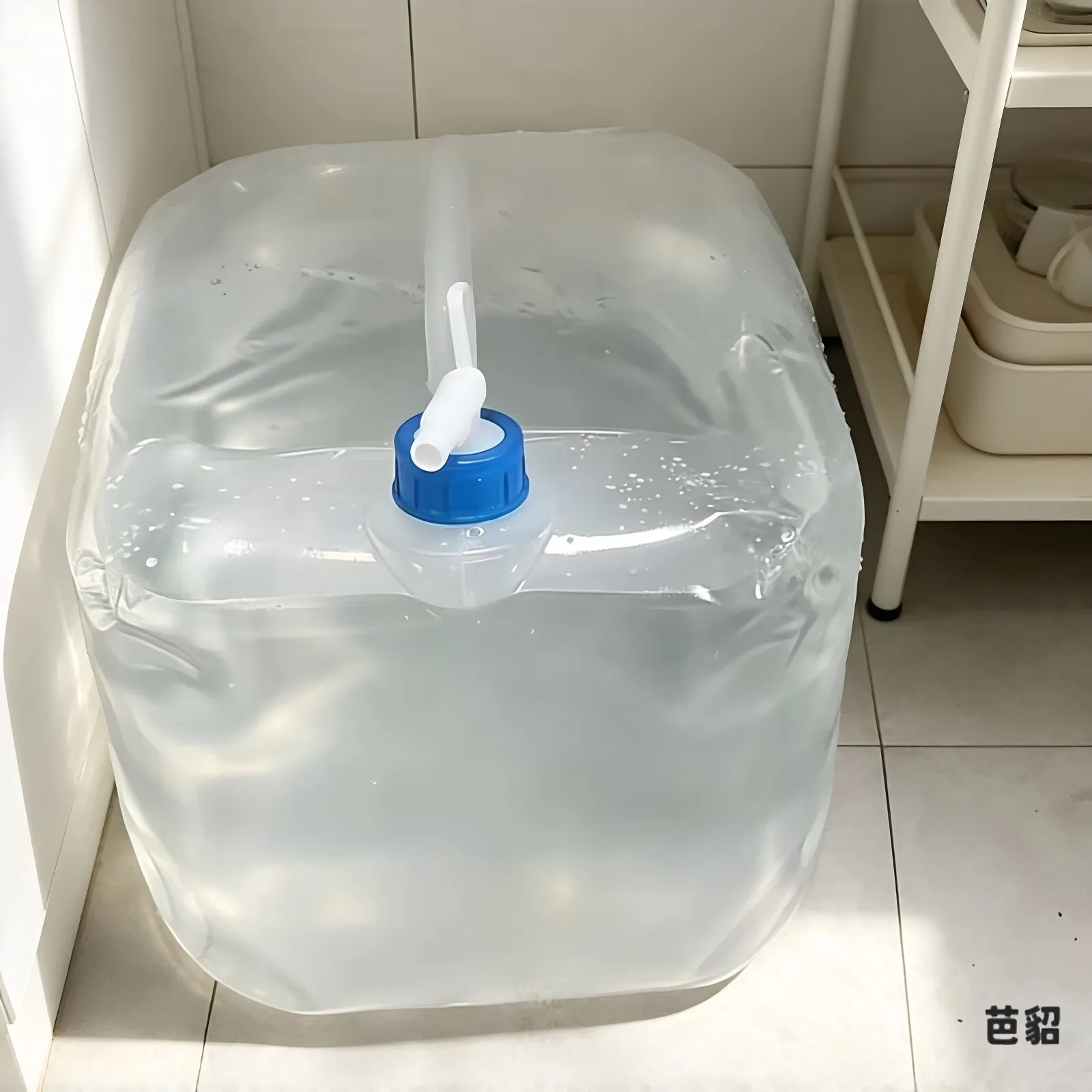 large-capacity-stackable-water-bucket-with-tap-soft-bag-home-handheld-storage-water-bag-typhoon-preparation-household-tools