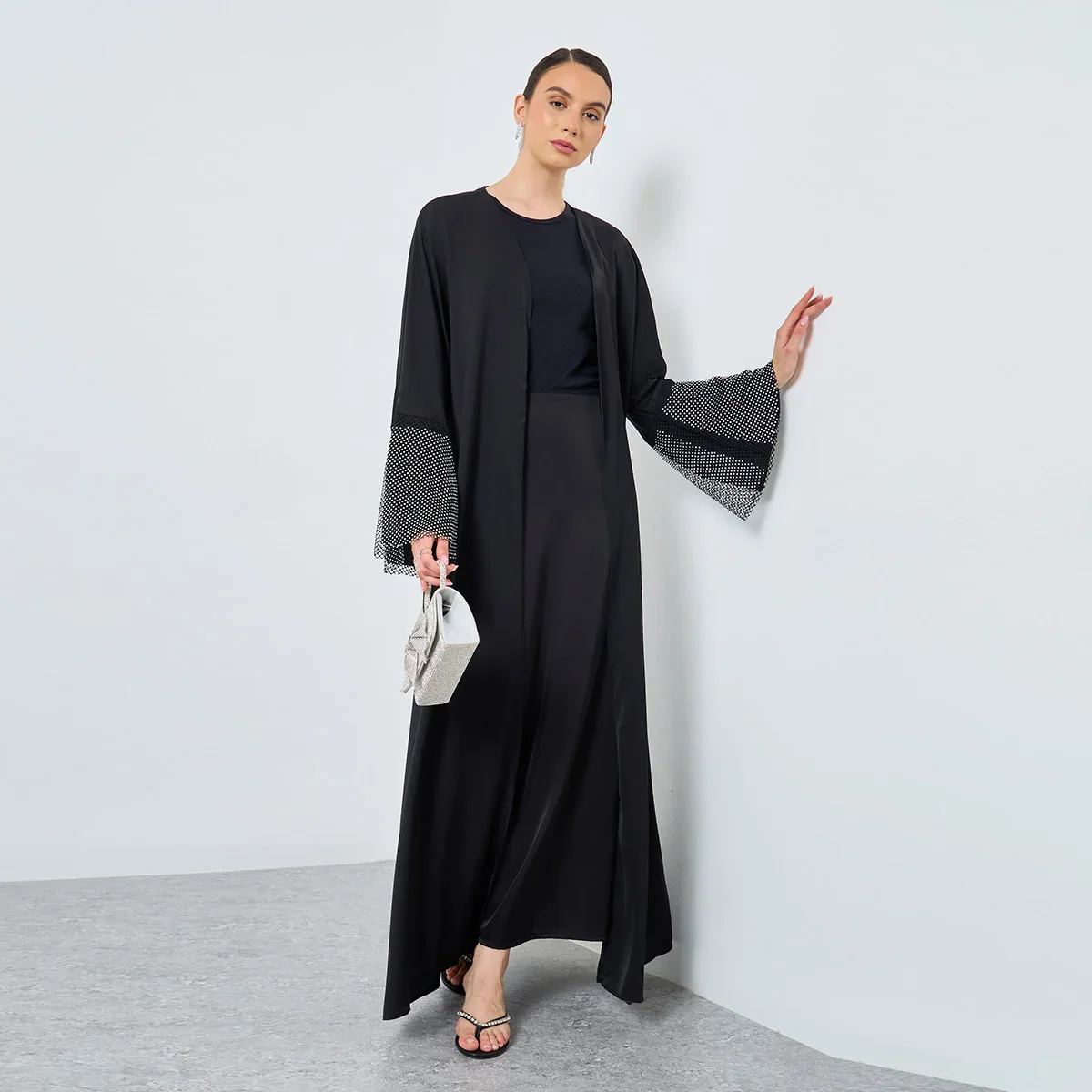 

Middle Eastern Abaya Muslim Full Sleeve Maxi Dress Women Jilbabs Islamic Elegant Open Front Abayas Kaftans With Rhinestone