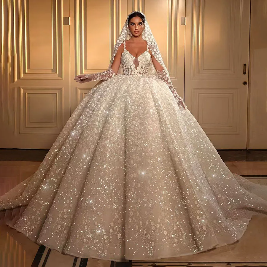 Luxury Ball Gown Wedding Dresses Elegant V-Neck Long Sleeve Lace Applique A-Line Puffy Skirt Bridal Gown Formal Beach Party Robe