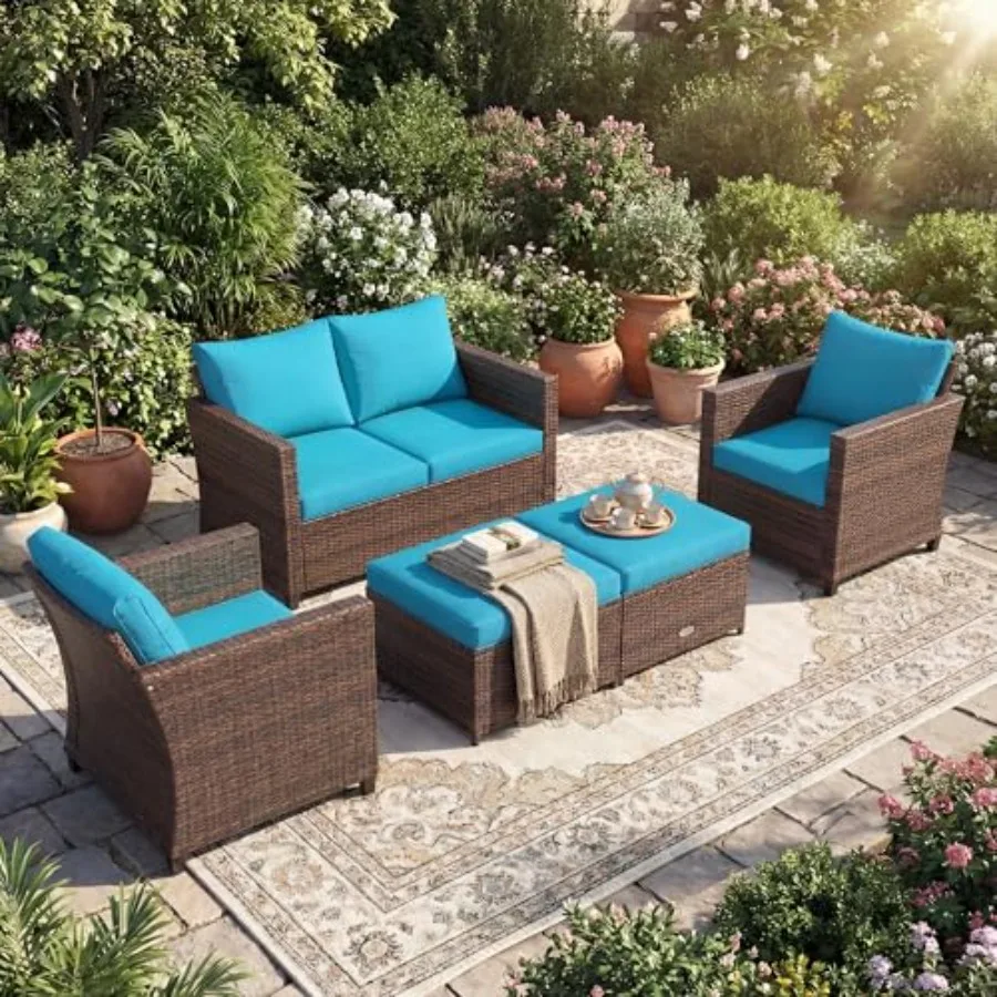 

Комплект садовой мебели из ротанга из 5 предметов: секционный диван-софа, 2 одноместных дивана, 2 пуфа, со съемными подушками