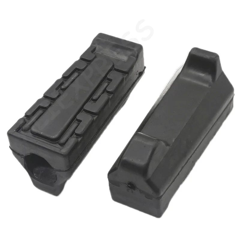

New1 Pair Rubber Front Pedal Footrest Foot Pegs For YBR 125 Repose Pieds Moto Motorcycle Accessories Tools Replacement