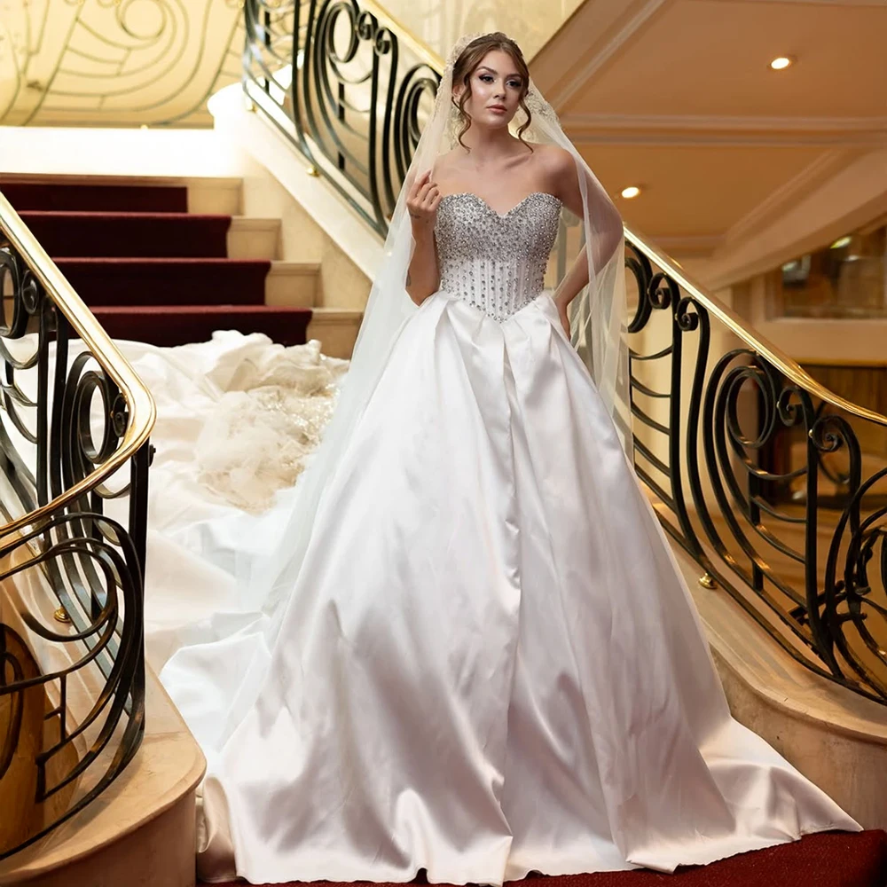 

Customized Satin Cathedral Train Ball Gown Bridal Dress Sweetheart Neckline Beaded Corset Bodice Wedding Dress For Bride