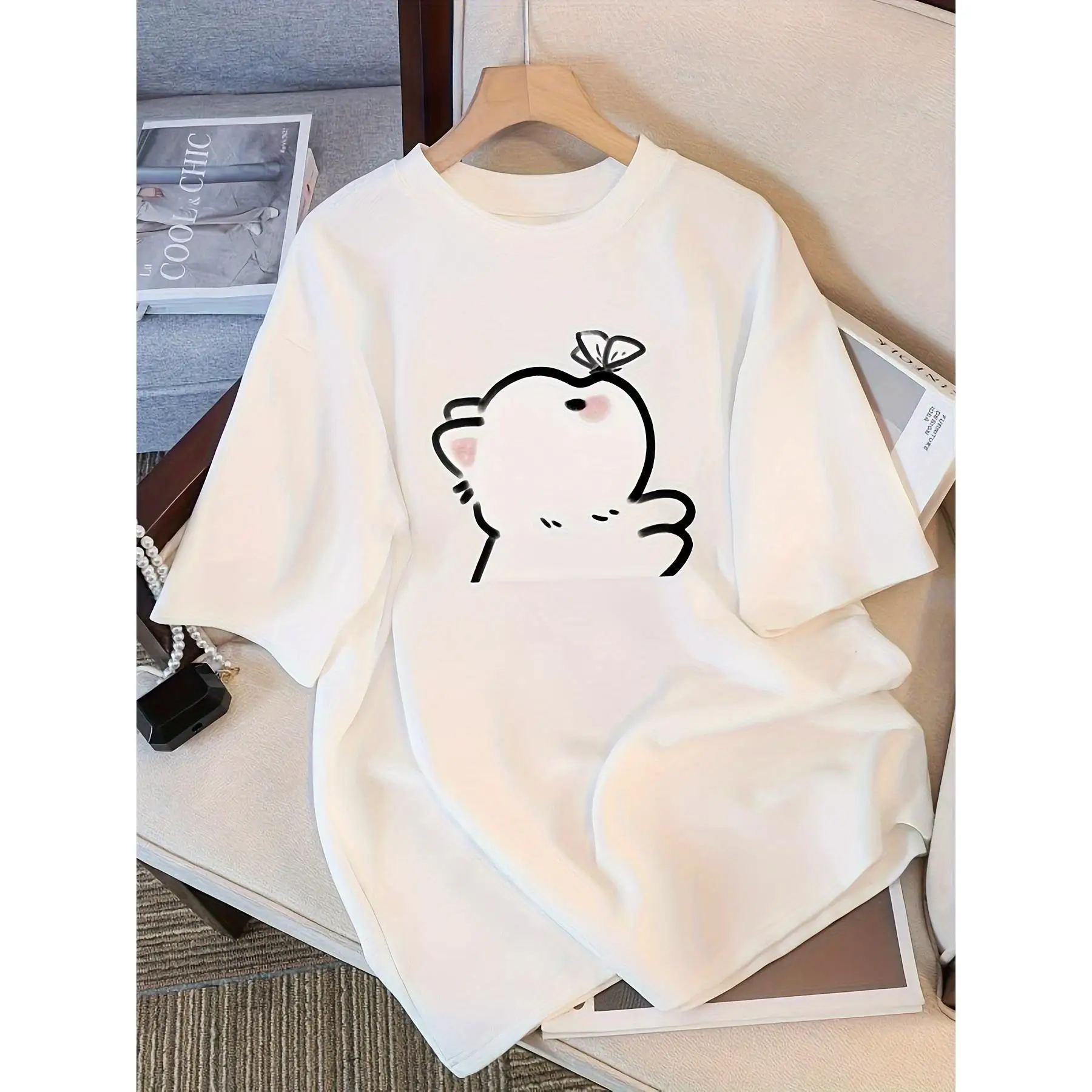 

Unisex Cute Cartoon Animal T-Shirt | Minimalist Butterfly Head Graphic Tee | Adorable Kawaii Oversized Summer Top Gift