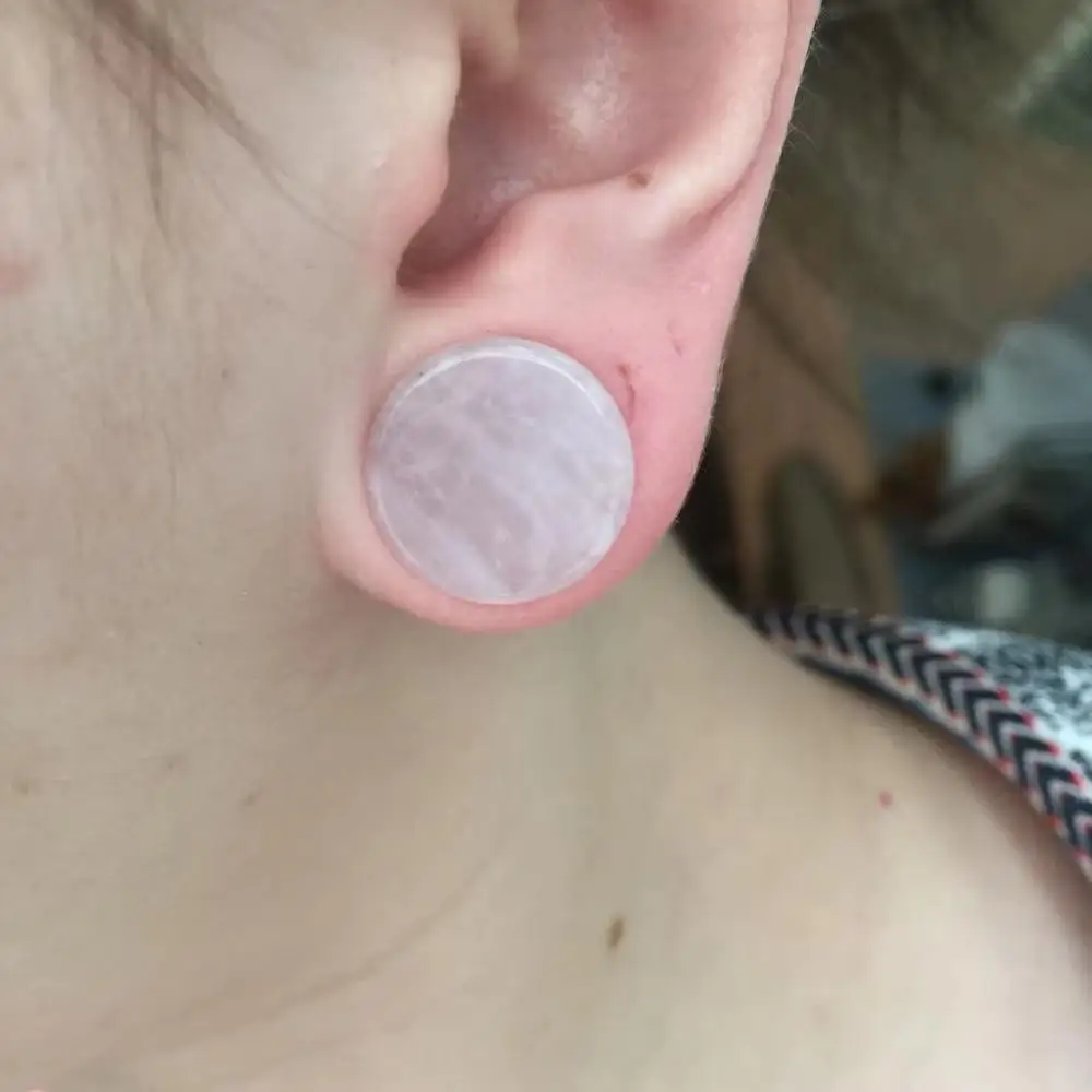 1Pair Pink Organic Stone Ear Expander Body Piercing Jewelry Flesh Ear Plugs and Tunnels Ear Stretcher 6-16mm for Men and Women