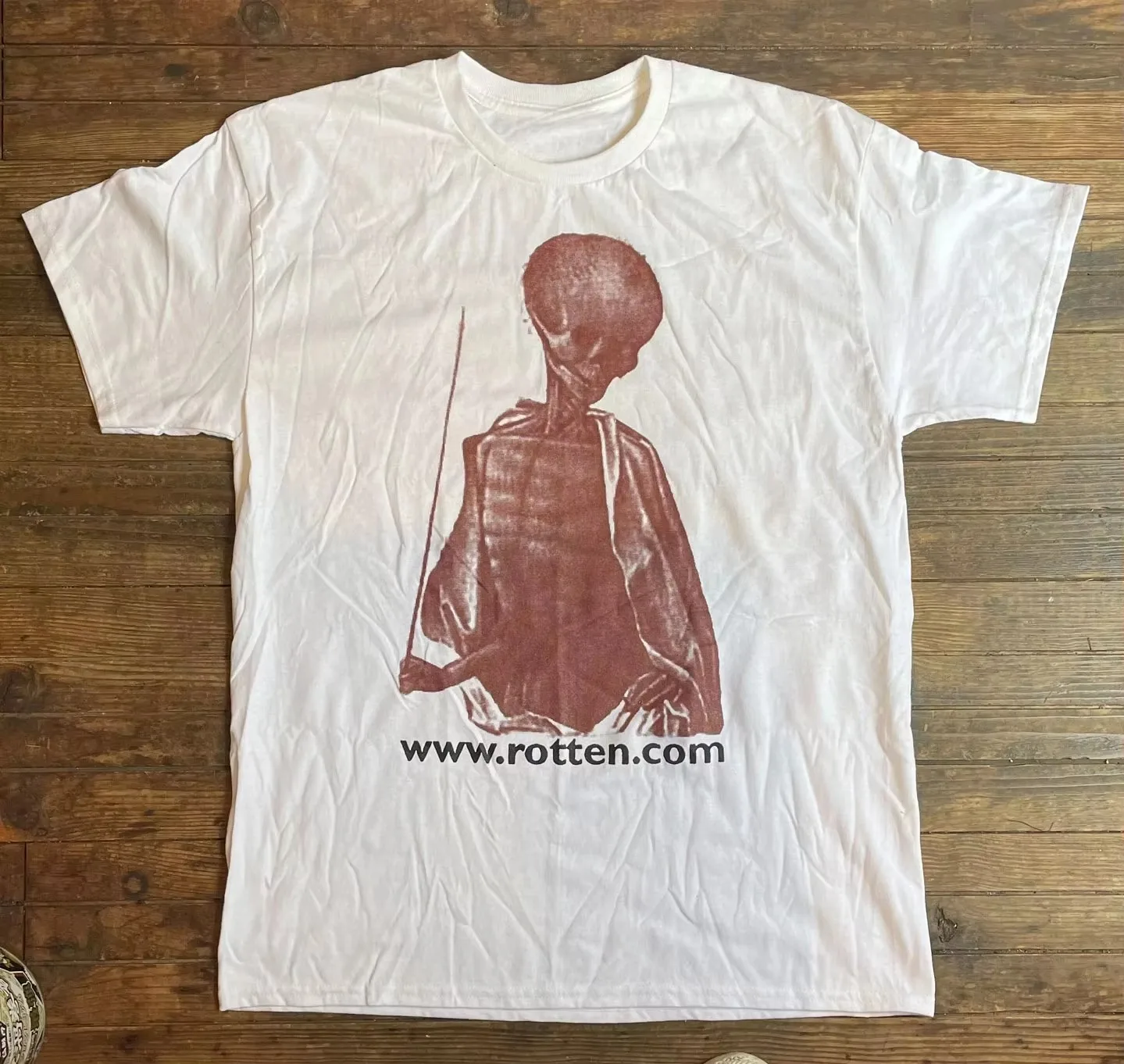 Rotten Com Alien Skeleton Vintage Horror Graphic T-Shirt Cotton Men Women Streetwear Tee