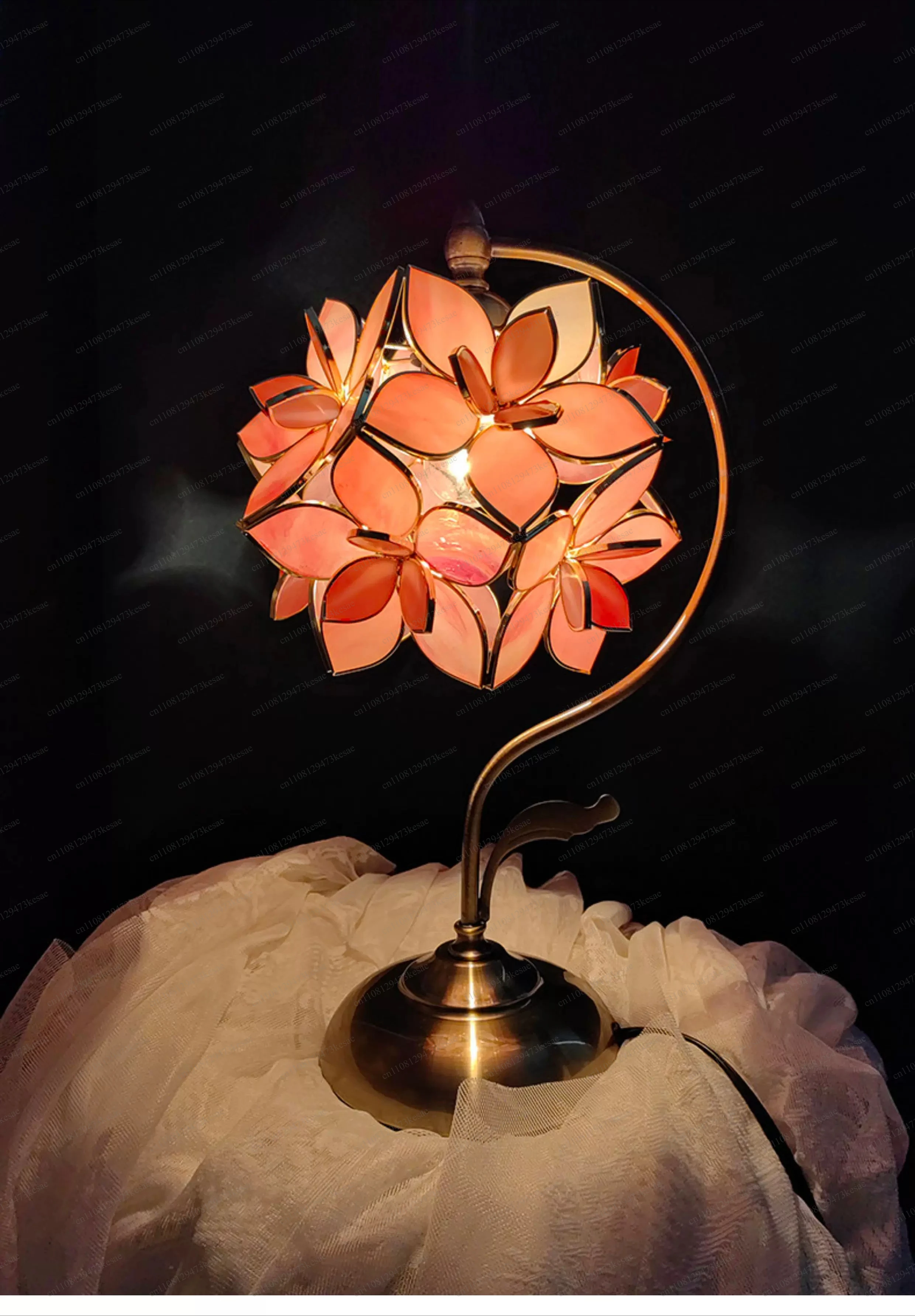 Hydrangea Bedside Table Lamp American Style Elegant Warm LED Night Light Princess Girl Room Decor Birthday Gift