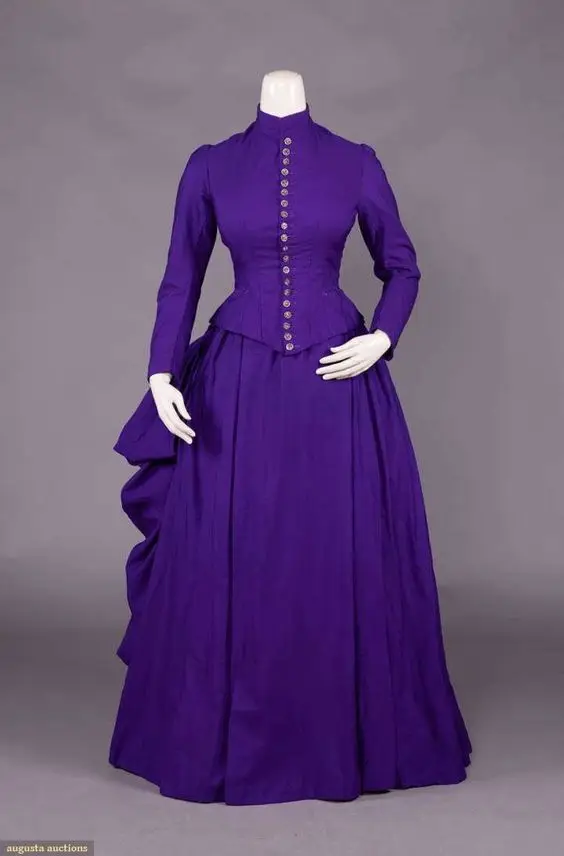 Victorian edwardian Fancy Gown Medieval Civil War Court Gowns Classical Vintage Gothic Southern Belle Walking Dress